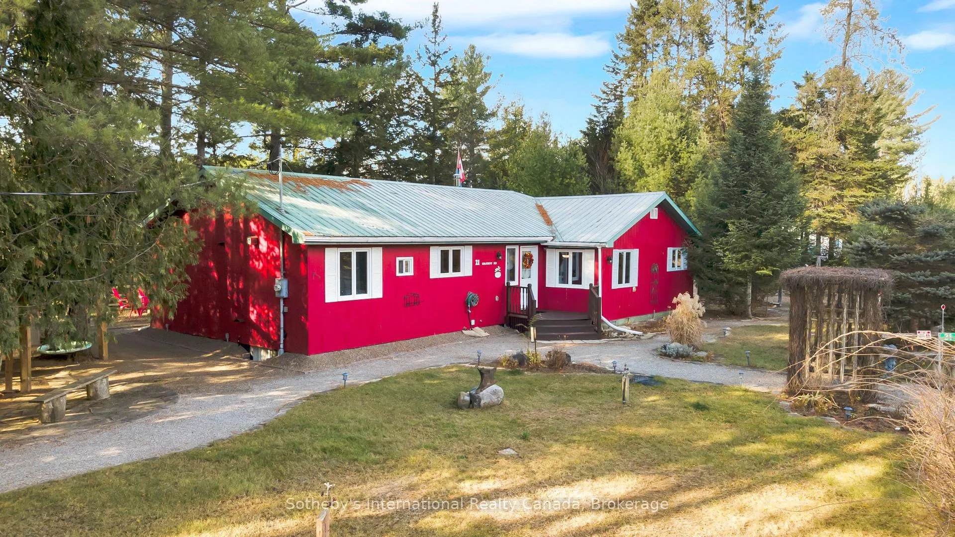 Photo 1 of 21 Sparrow Road, Kawartha Lakes, Somerville — HOMEH