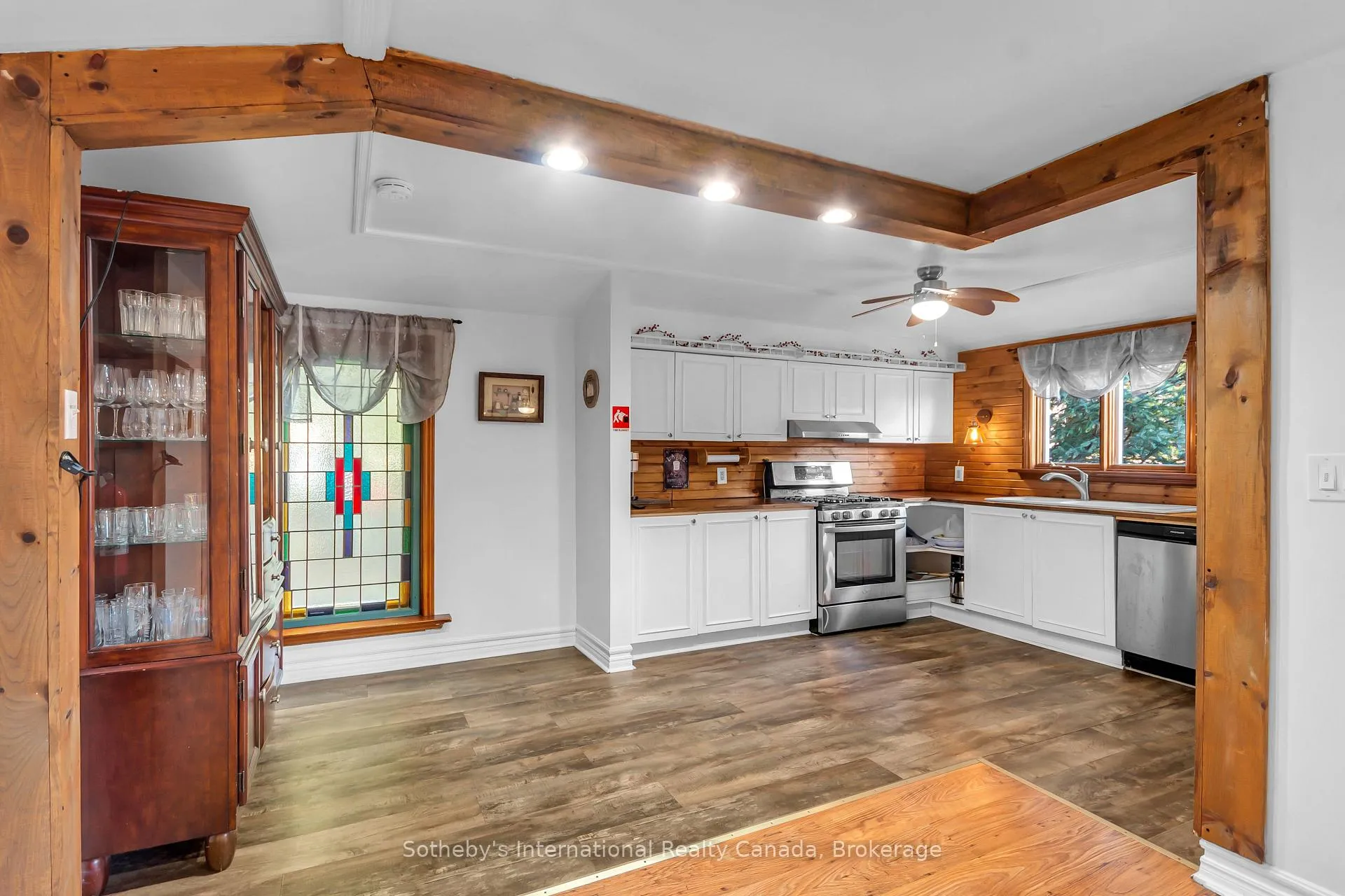 Photo 3 of 21 Sparrow Road, Kawartha Lakes, Somerville — HOMEH