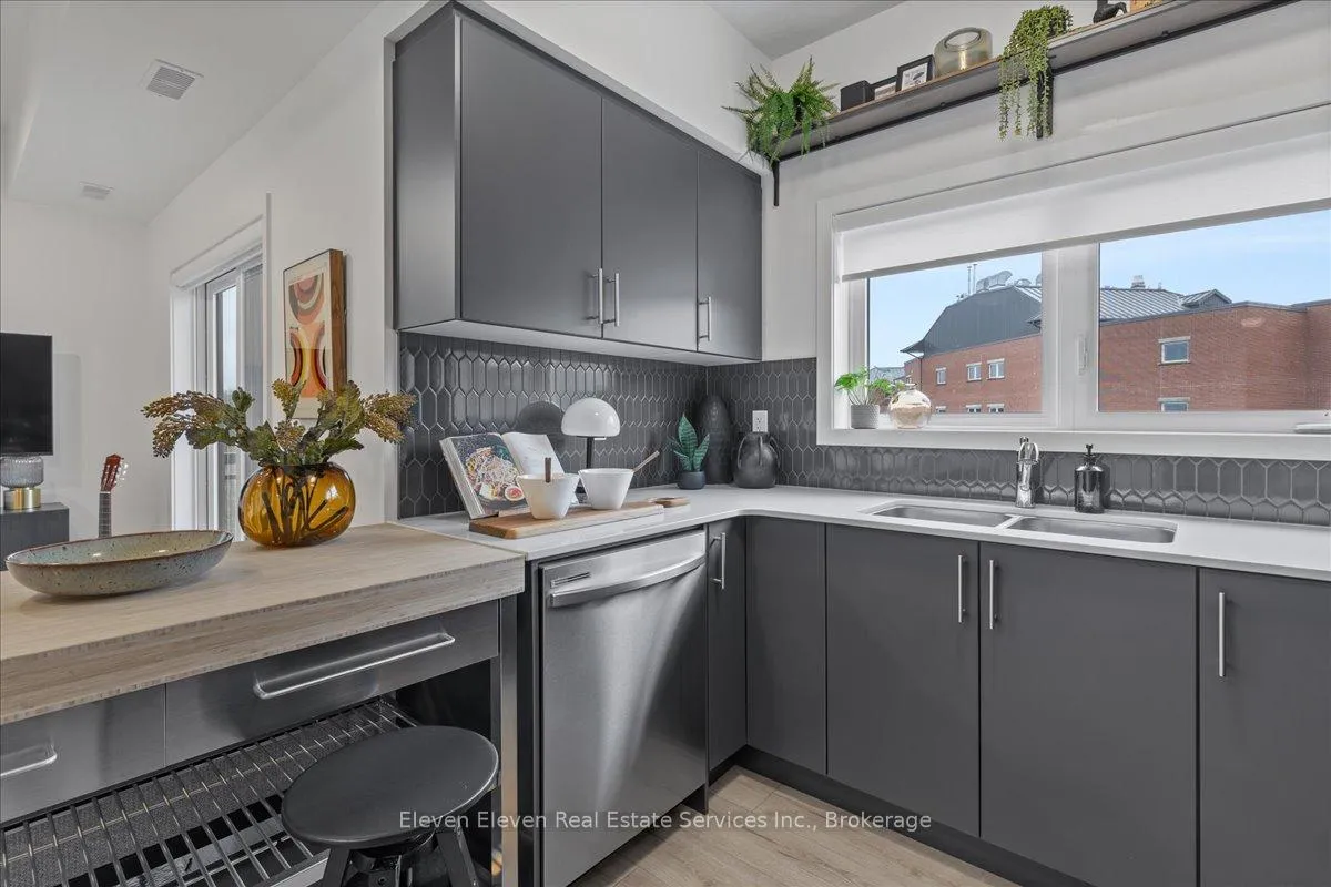 Photo 5 of Unit 18, 42 Lowes Road, Guelph, Clairfields/Hanlon Business Park — HOMEH