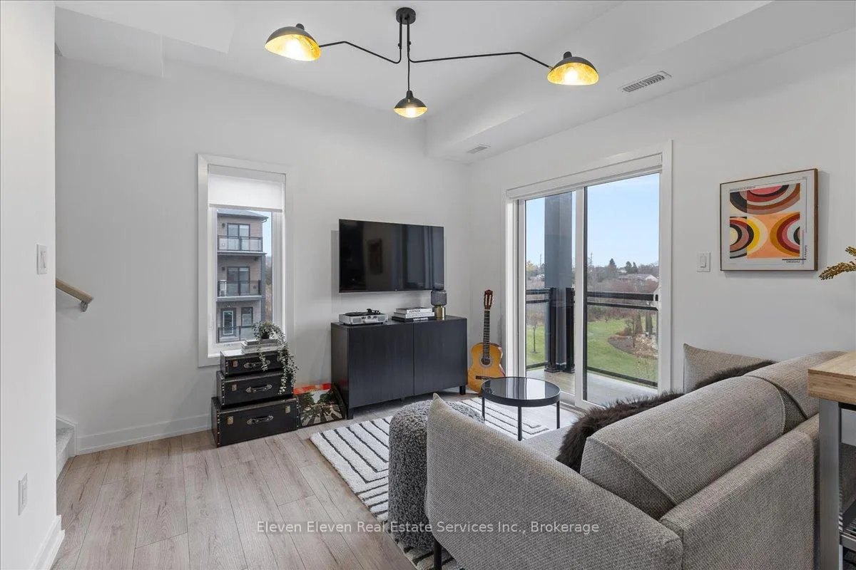 Photo 12 of Unit 18, 42 Lowes Road, Guelph, Clairfields/Hanlon Business Park — HOMEH