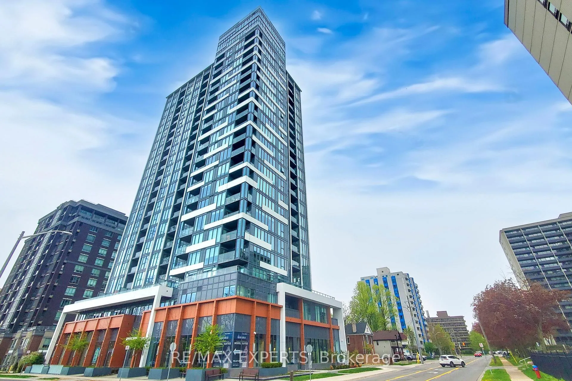 Photo 1 of Unit 1007, 500 Brock Avenue, Burlington, Brant — HOMEH