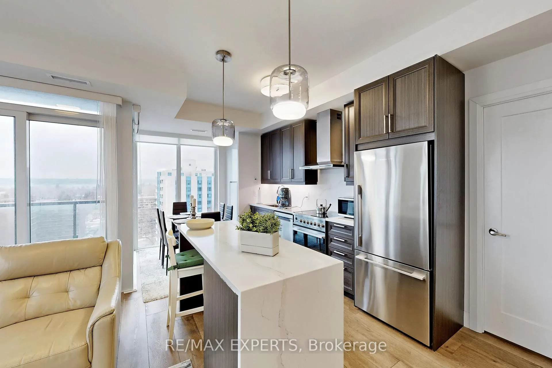 Photo 8 of Unit 1007, 500 Brock Avenue, Burlington, Brant — HOMEH