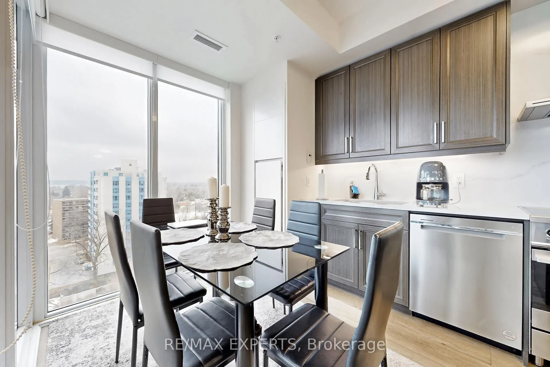 Photo 12 of Unit 1007, 500 Brock Avenue, Burlington, Brant — HOMEH