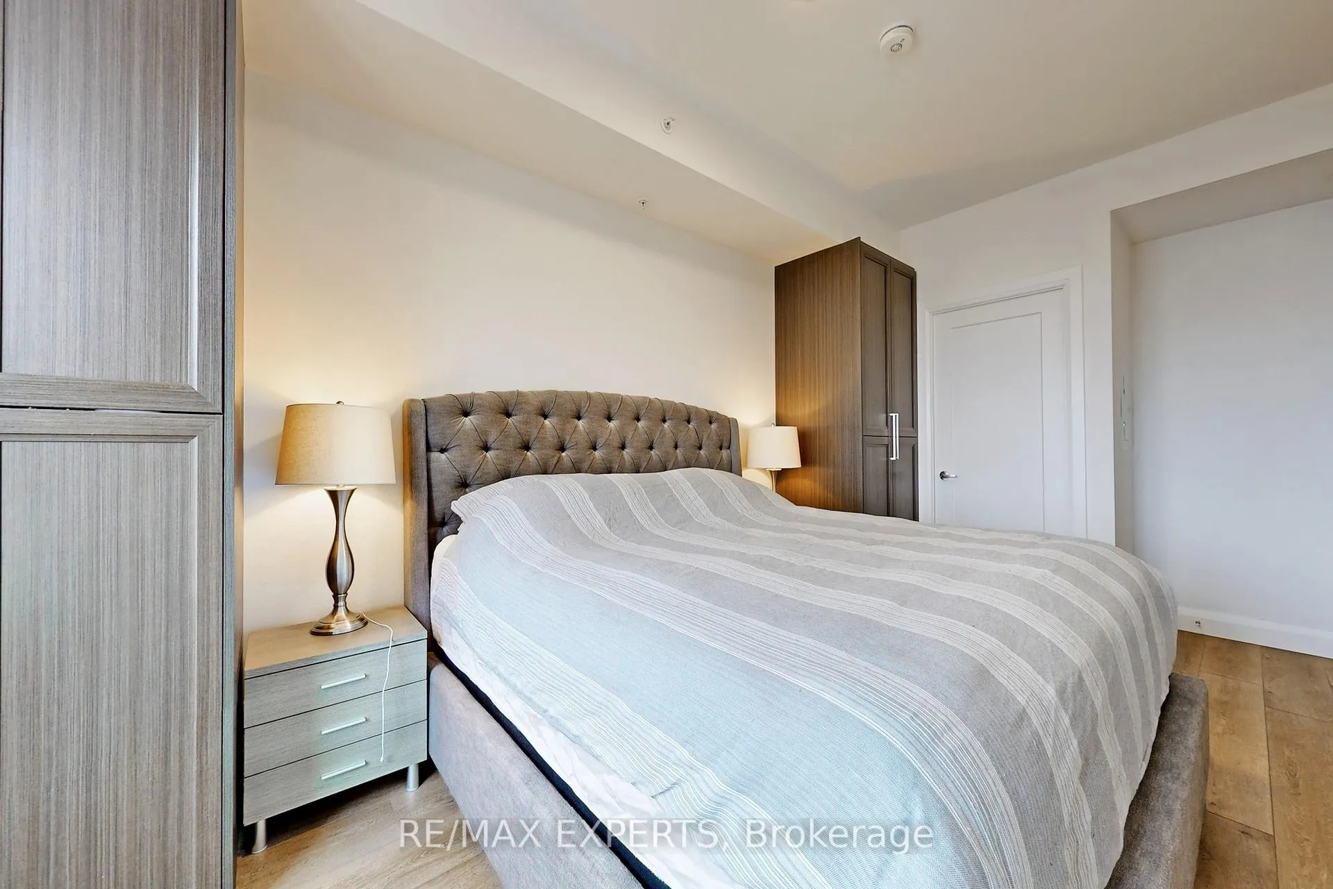 Photo 18 of Unit 1007, 500 Brock Avenue, Burlington, Brant — HOMEH