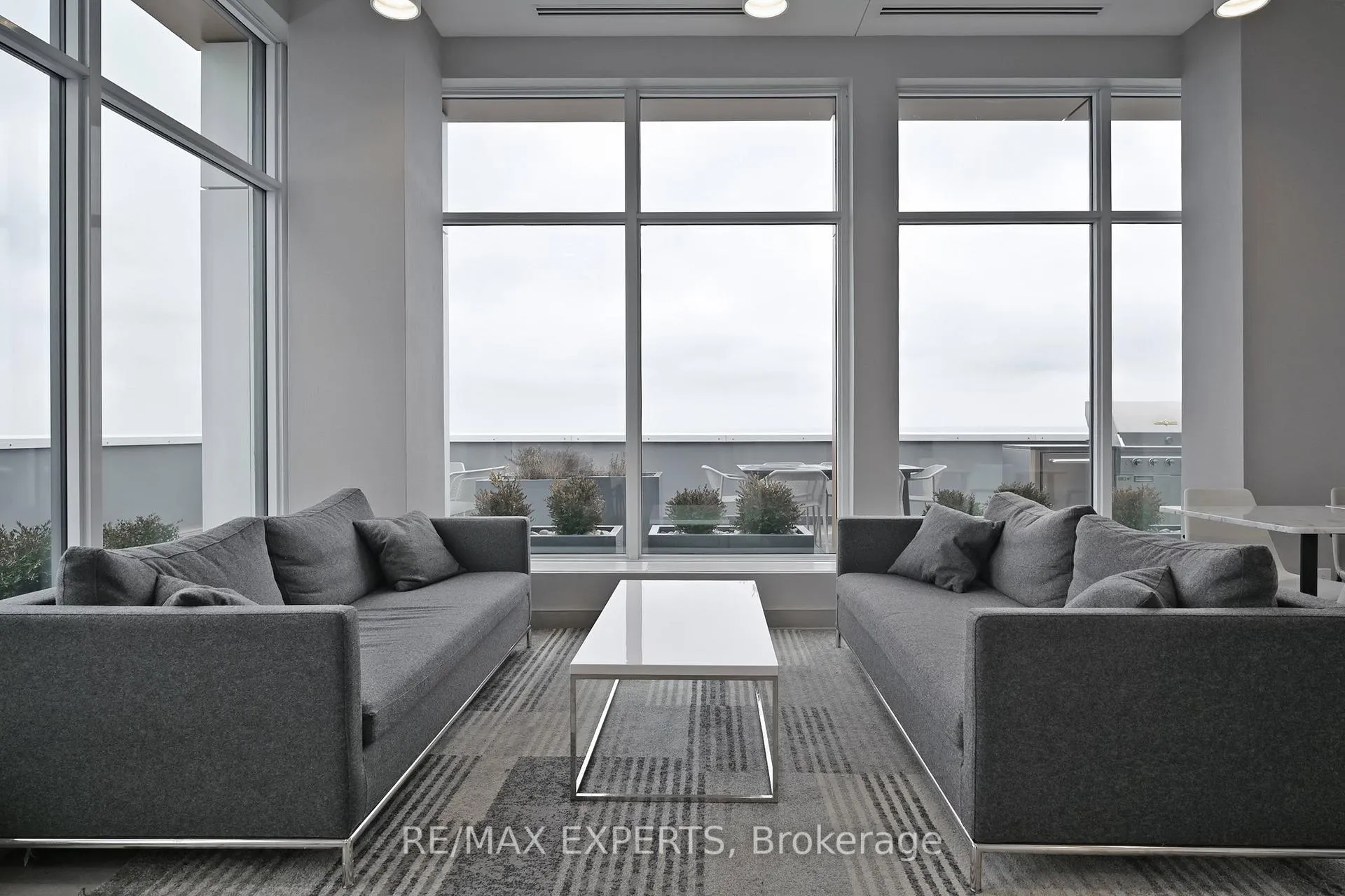 Photo 32 of Unit 1007, 500 Brock Avenue, Burlington, Brant — HOMEH