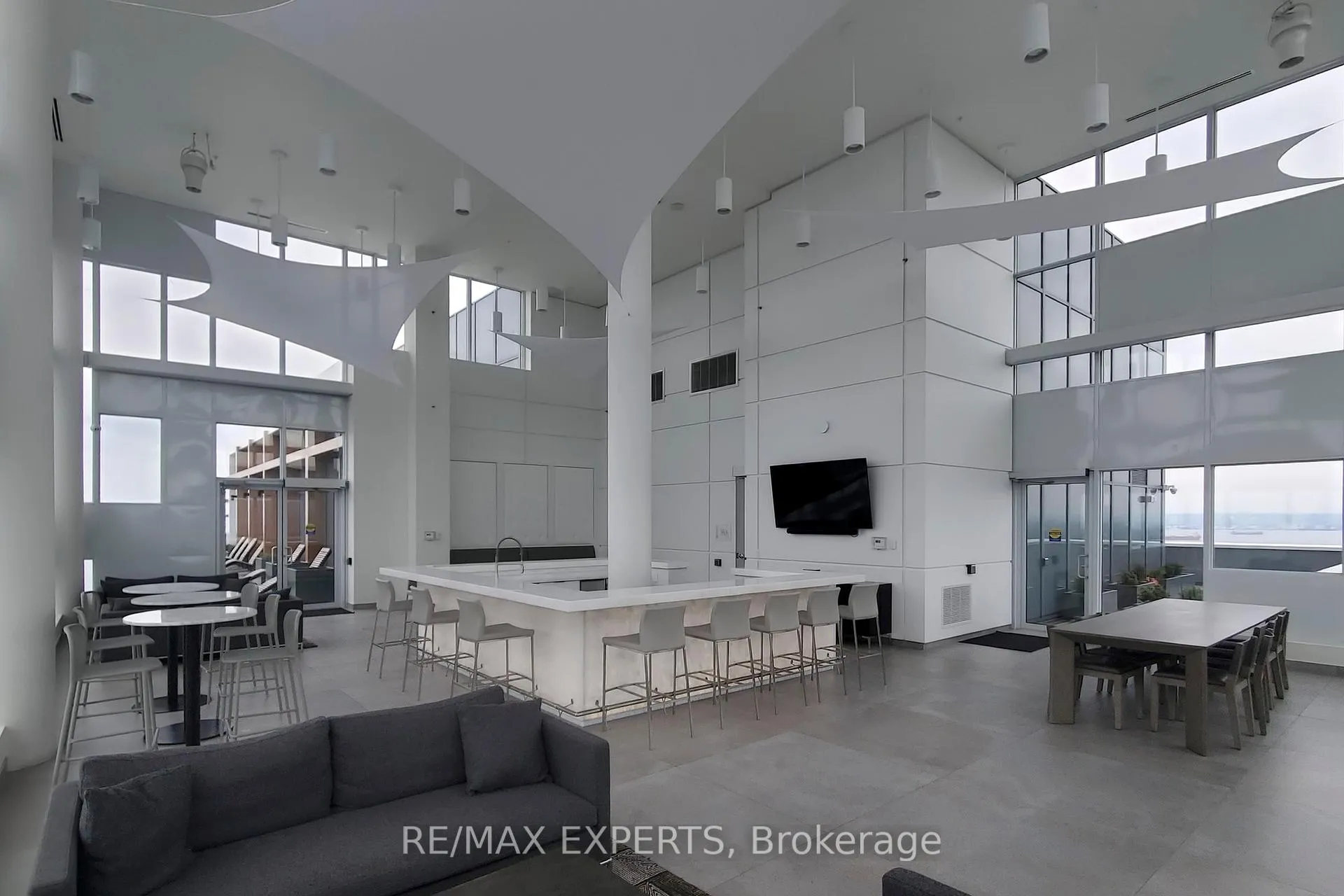 Photo 33 of Unit 1007, 500 Brock Avenue, Burlington, Brant — HOMEH