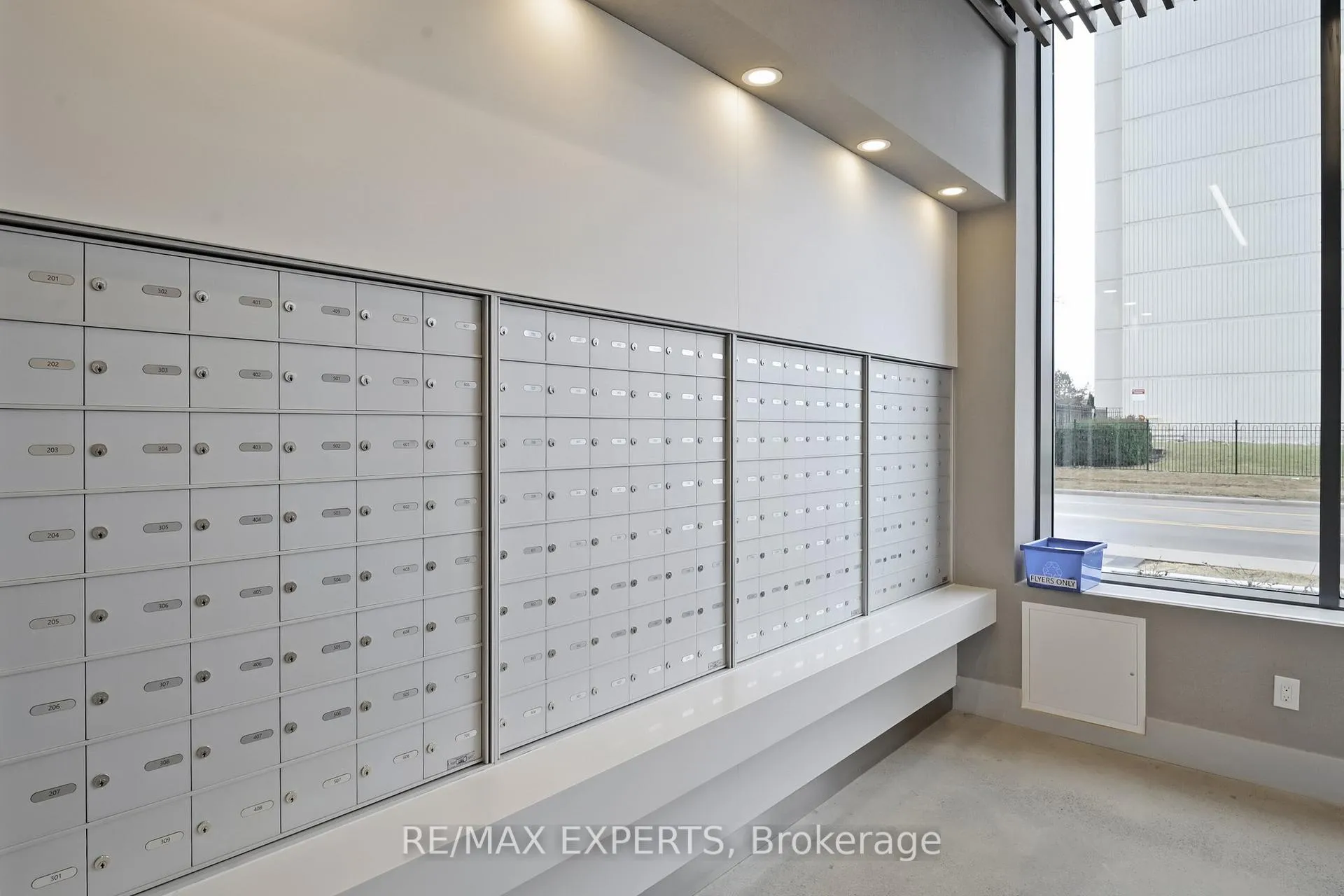 Photo 42 of Unit 1007, 500 Brock Avenue, Burlington, Brant — HOMEH