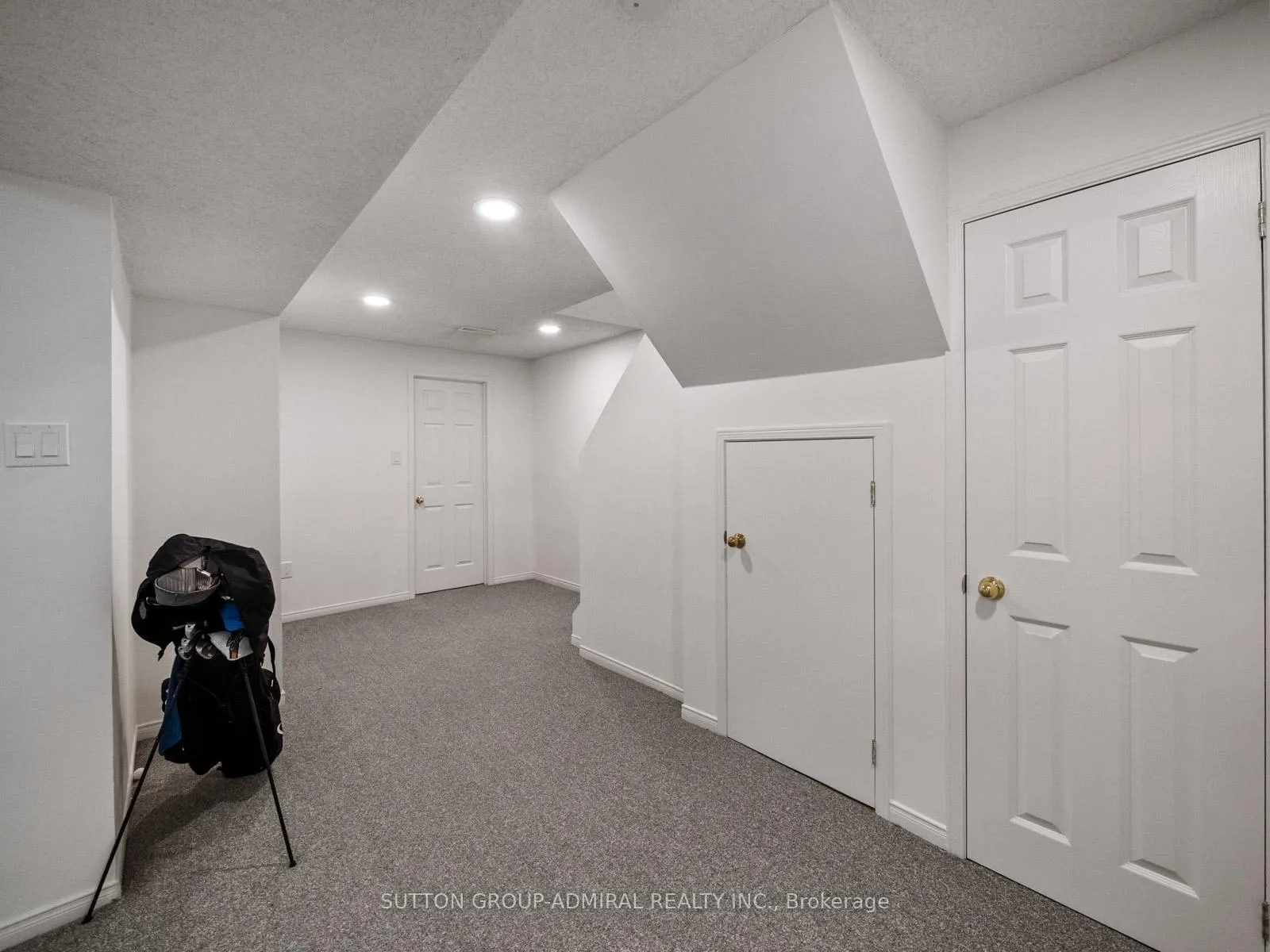 Photo 33 of 103 Winding Lane, Vaughan, Crestwood-Springfarm-Yorkhill — HOMEH