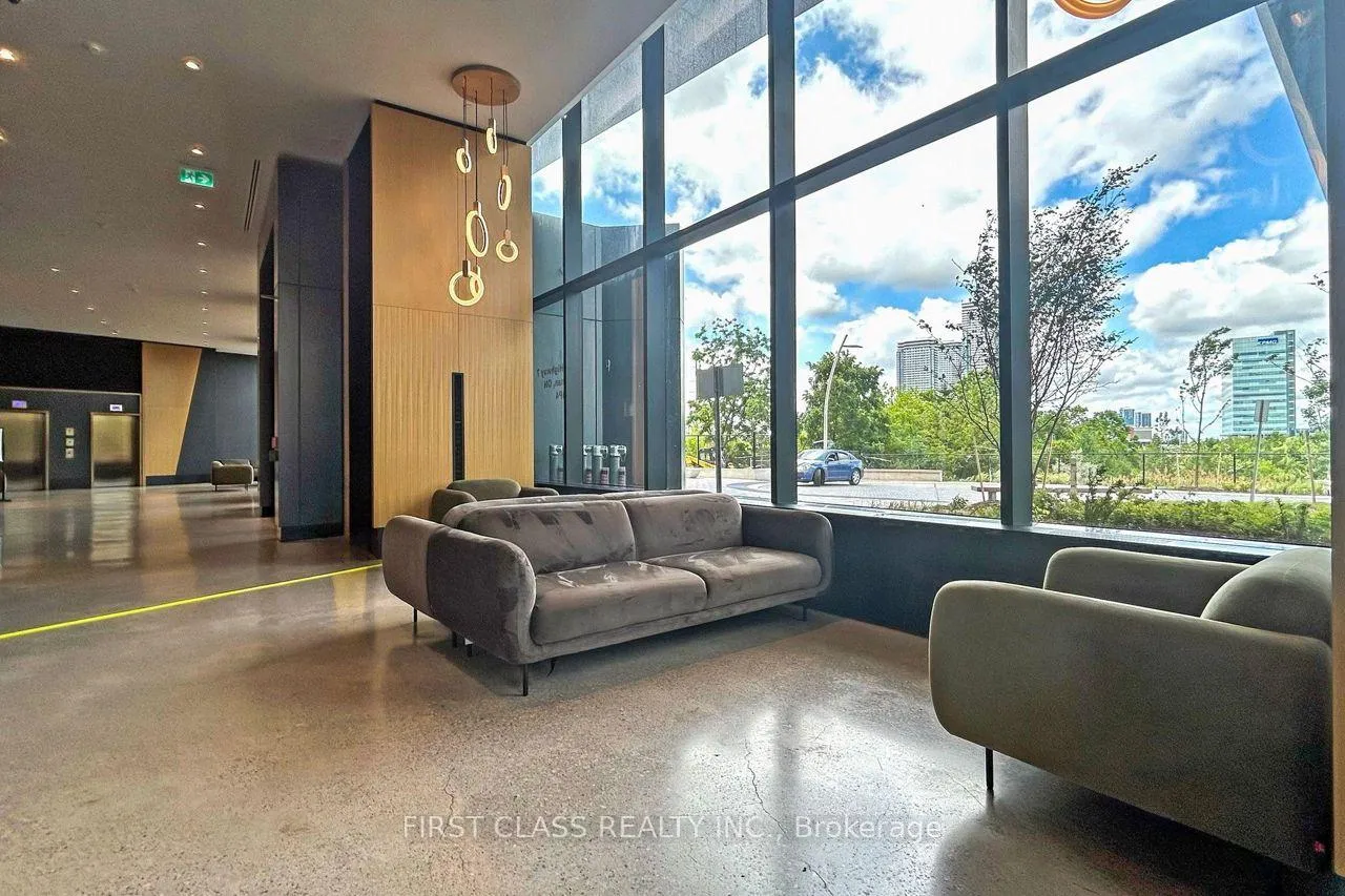 Photo 2 of Unit 3703, 2920 Highway 7 Road, Vaughan, Concord — HOMEH