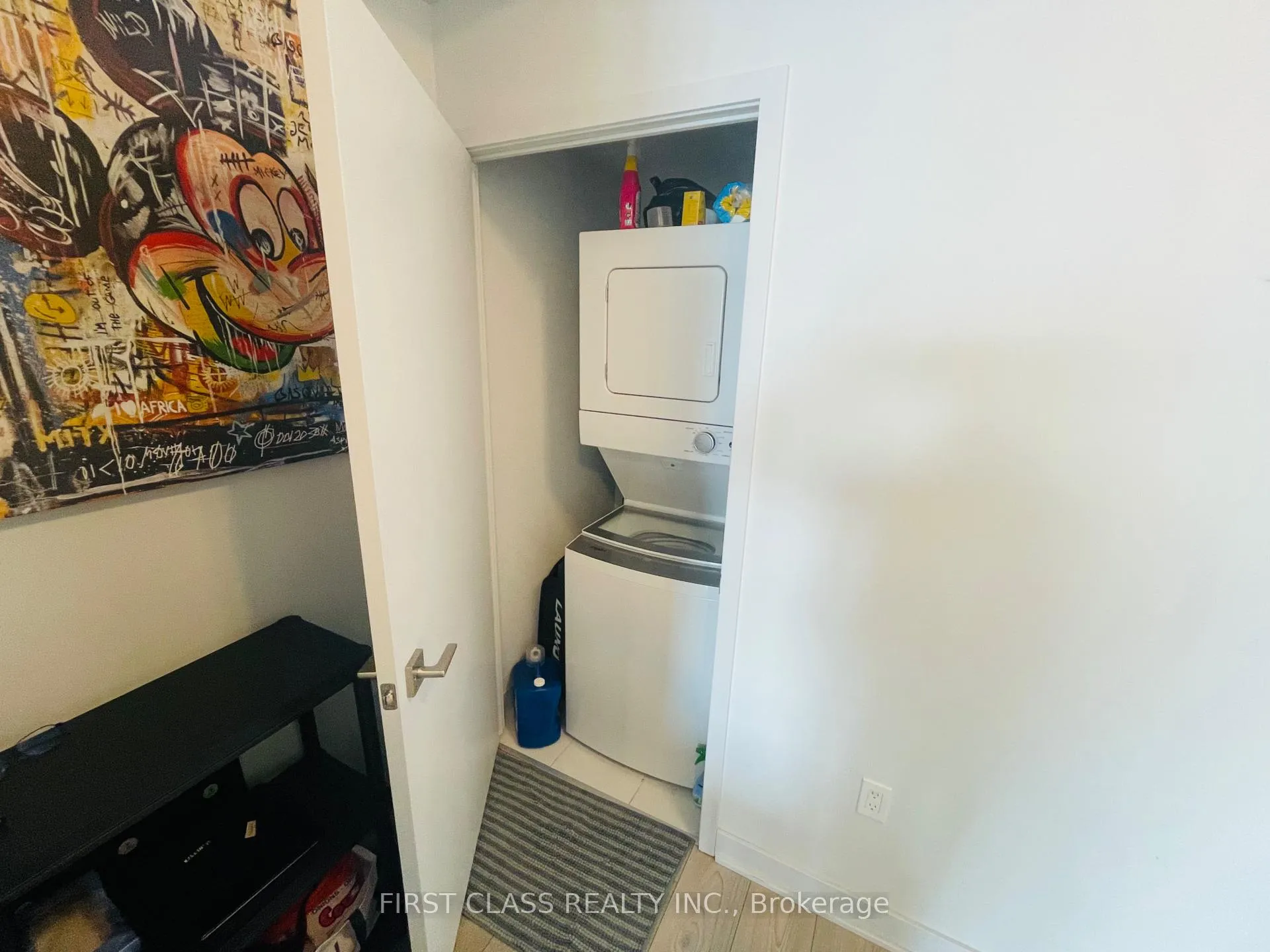 Photo 10 of Unit 3703, 2920 Highway 7 Road, Vaughan, Concord — HOMEH