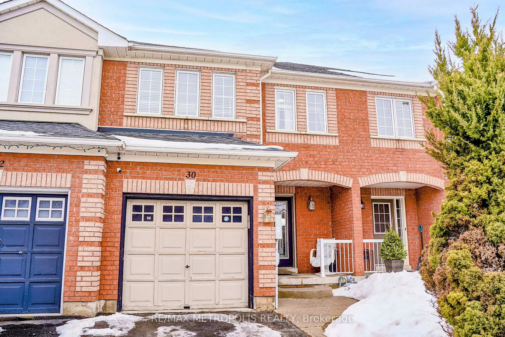 Photo 3 of 30 Todmorden Drive, Brampton, Northwest Sandalwood Parkway — HOMEH