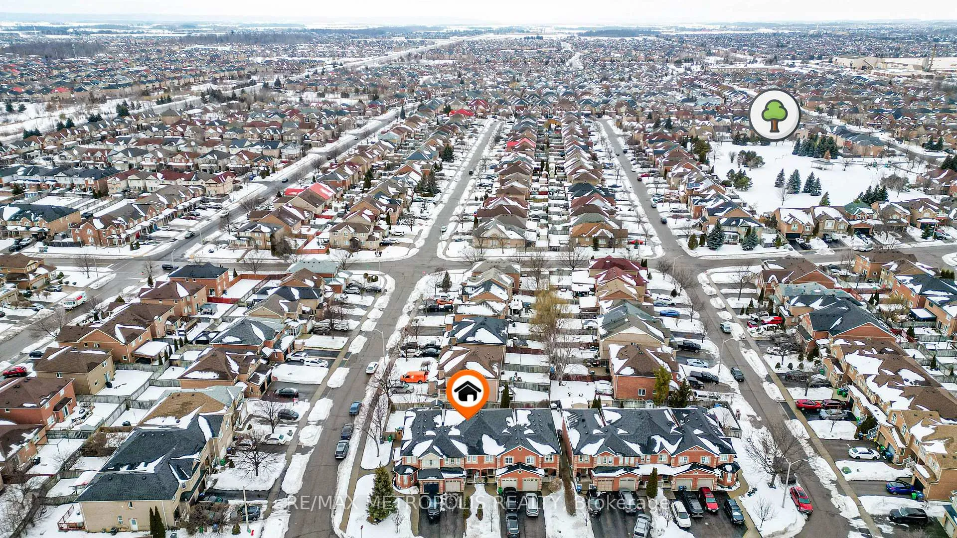 Photo 5 of 30 Todmorden Drive, Brampton, Northwest Sandalwood Parkway — HOMEH