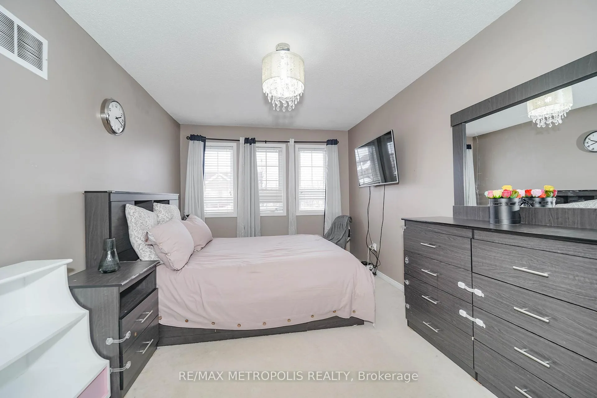Photo 28 of 30 Todmorden Drive, Brampton, Northwest Sandalwood Parkway — HOMEH