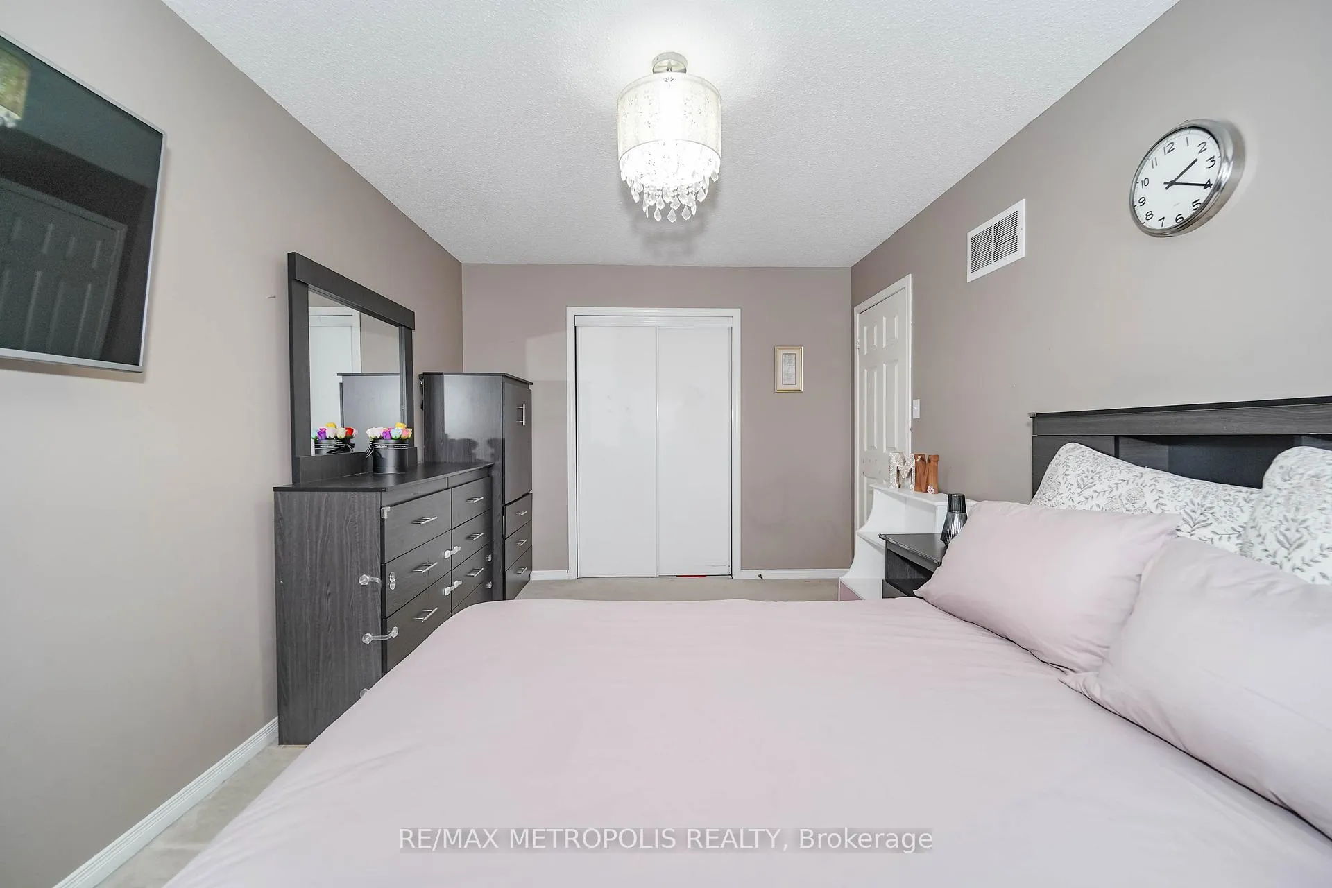 Photo 30 of 30 Todmorden Drive, Brampton, Northwest Sandalwood Parkway — HOMEH
