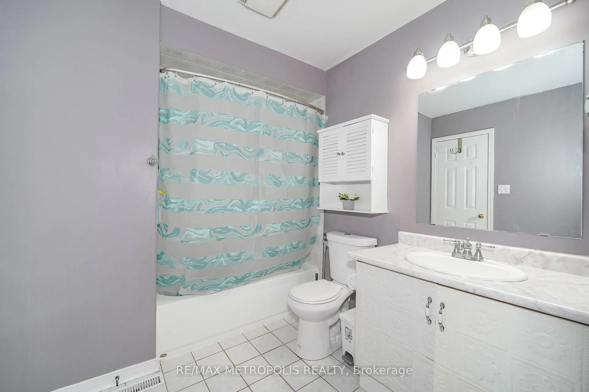 Photo 32 of 30 Todmorden Drive, Brampton, Northwest Sandalwood Parkway — HOMEH