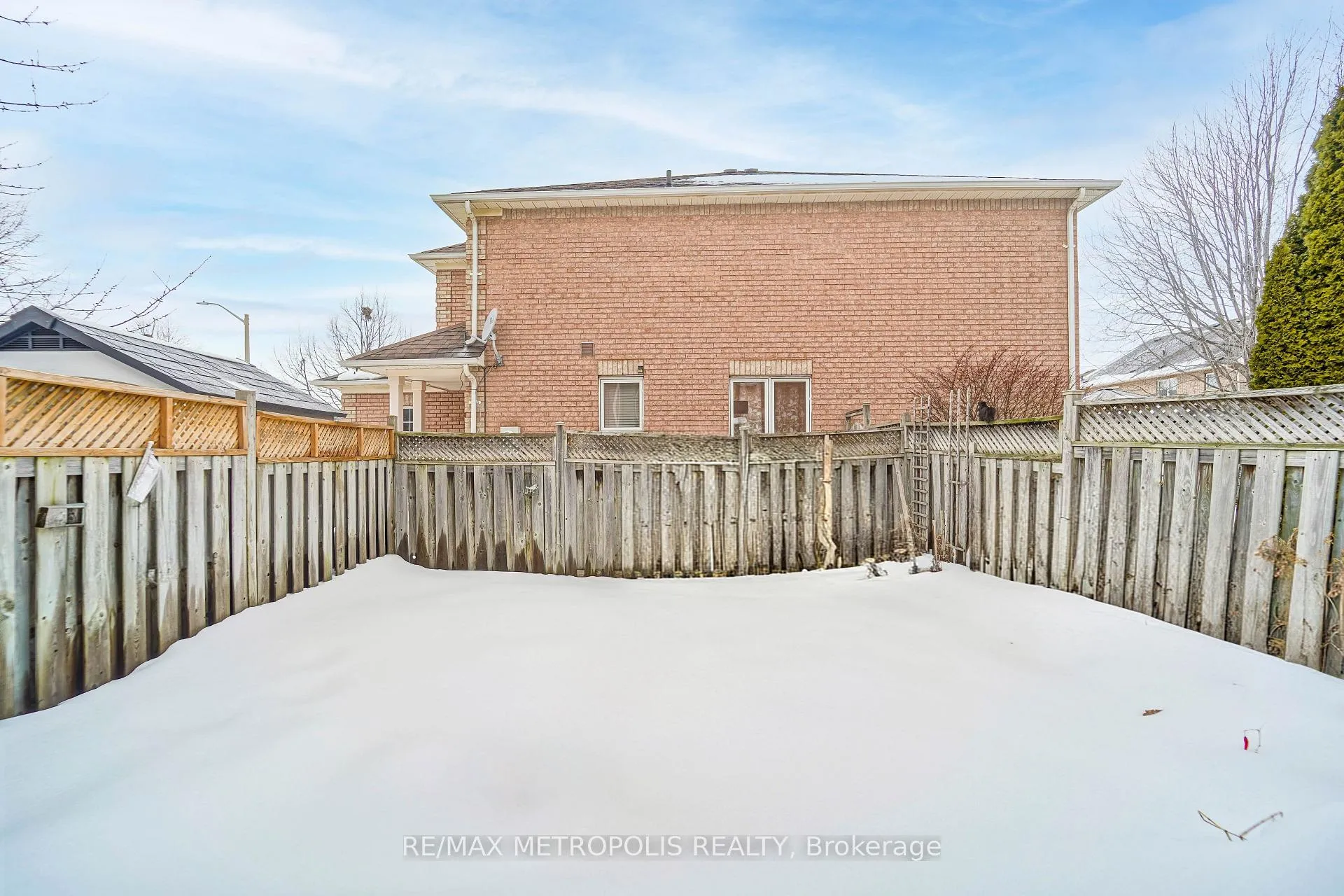 Photo 39 of 30 Todmorden Drive, Brampton, Northwest Sandalwood Parkway — HOMEH