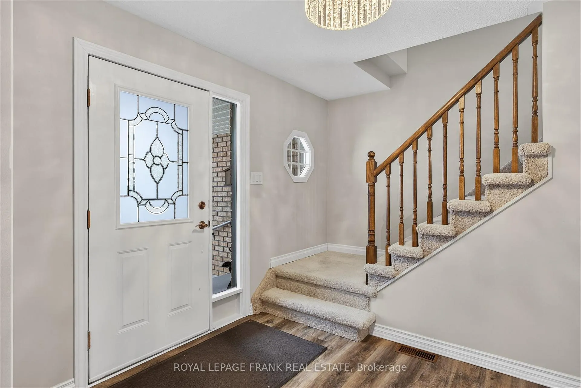 Photo 3 of 1821 Parkwood Circle, Peterborough, Monaghan Ward 2 — HOMEH