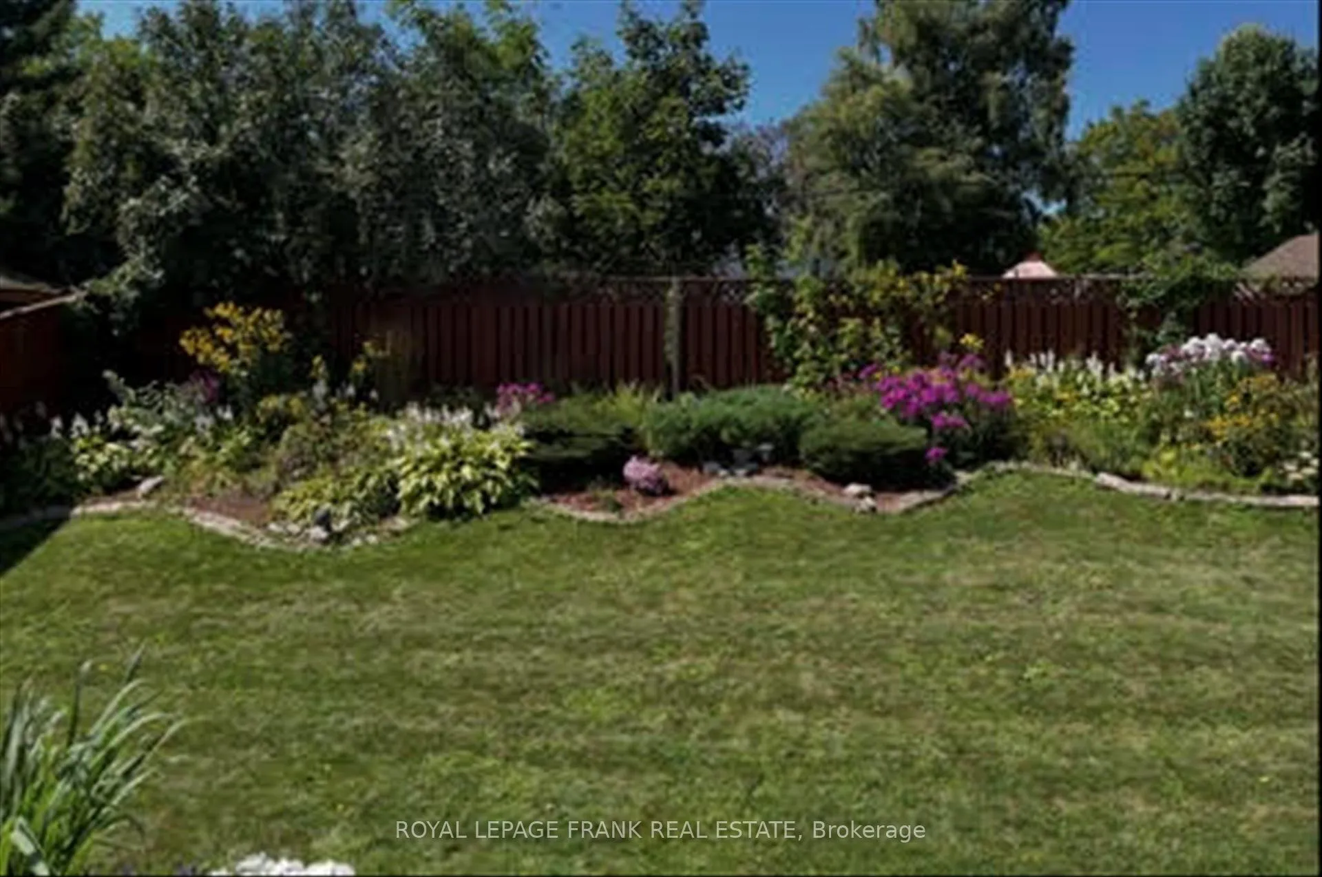 Photo 46 of 1821 Parkwood Circle, Peterborough, Monaghan Ward 2 — HOMEH