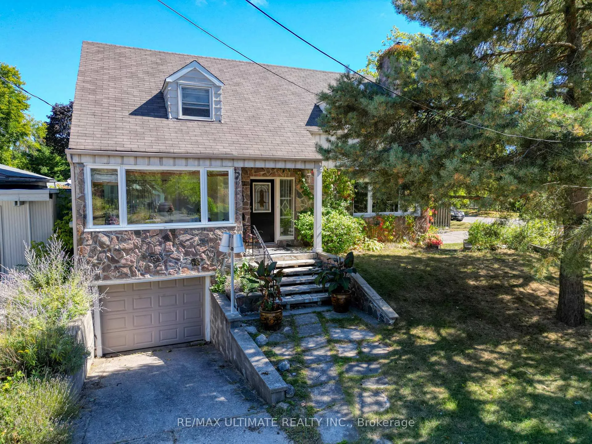 Front of 23 Westcroft Drive