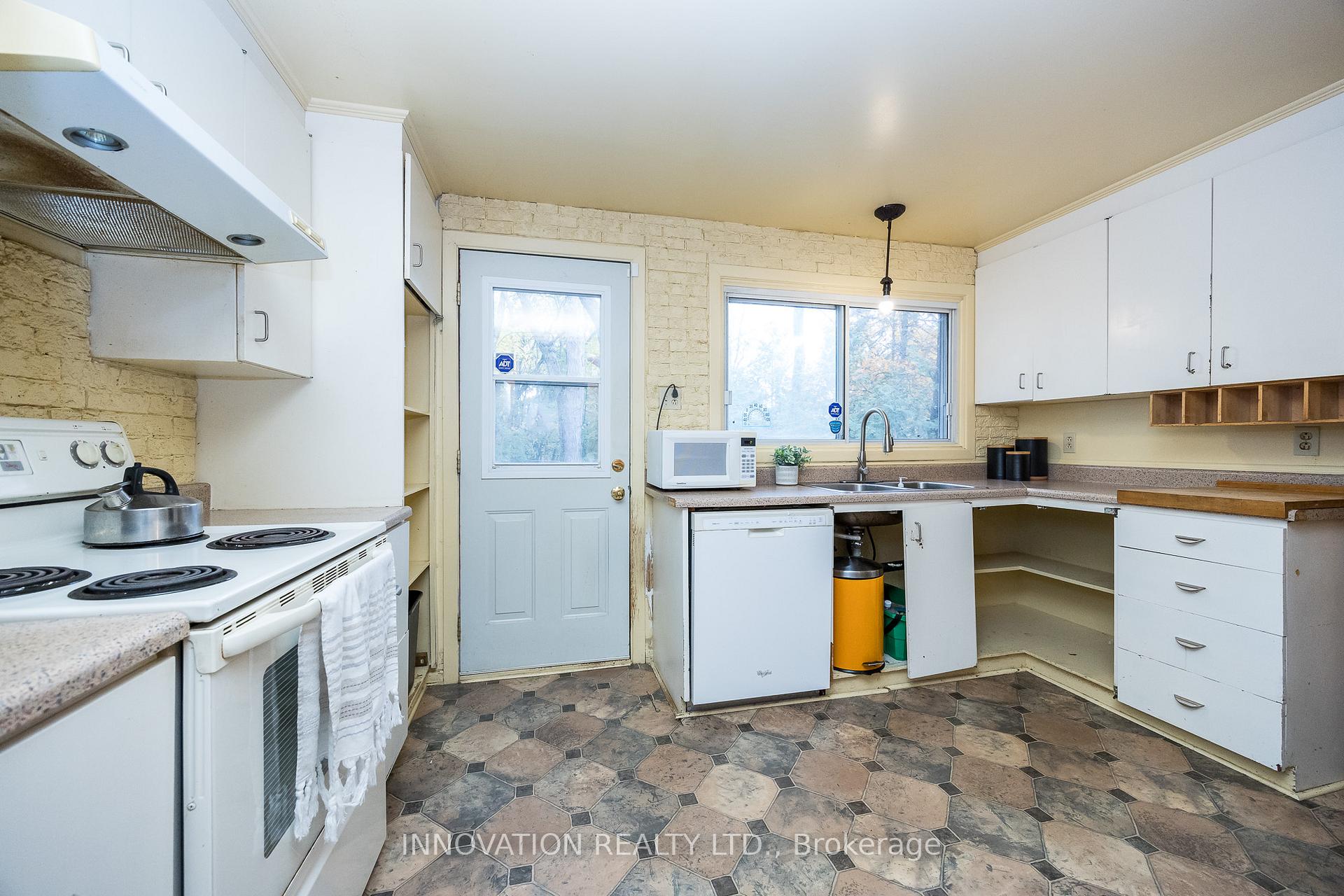 Photo 22 of 20 Sandridge Road, Ottawa, Manor Park — HOMEH