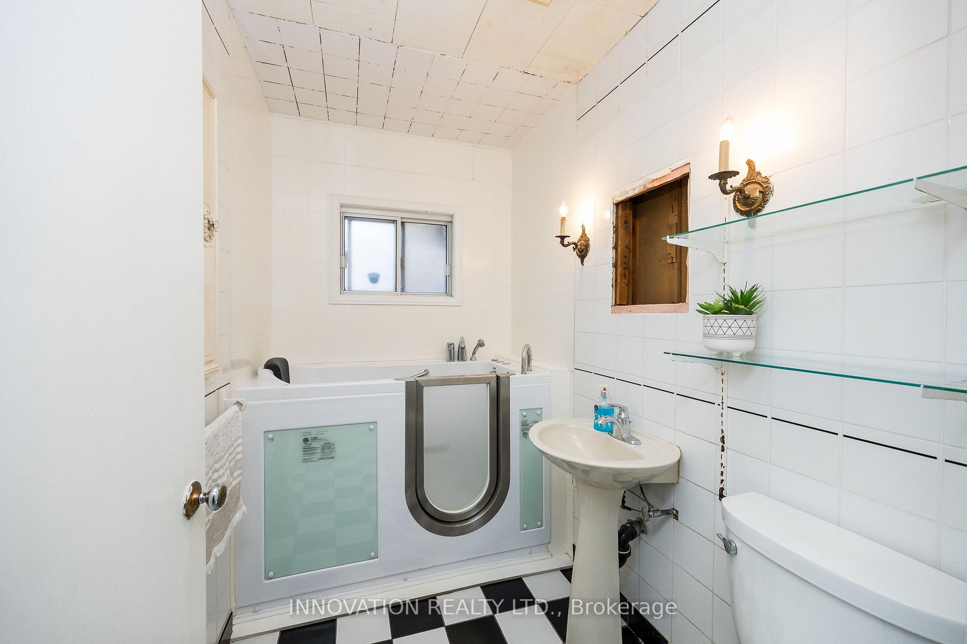 Photo 30 of 20 Sandridge Road, Ottawa, Manor Park — HOMEH