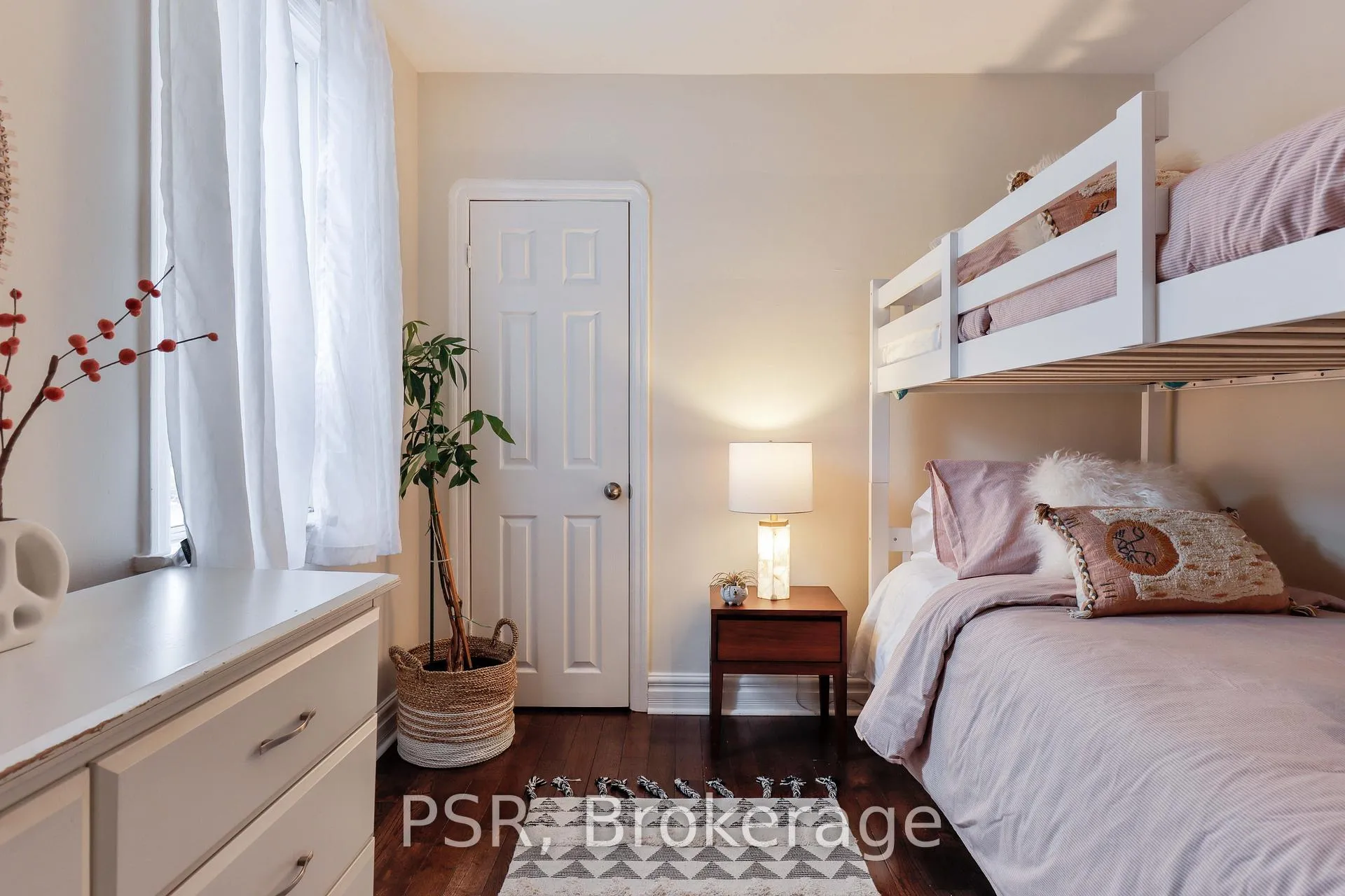 Photo 18 of 46 Galbraith Avenue, Toronto, O'Connor-Parkview — HOMEH