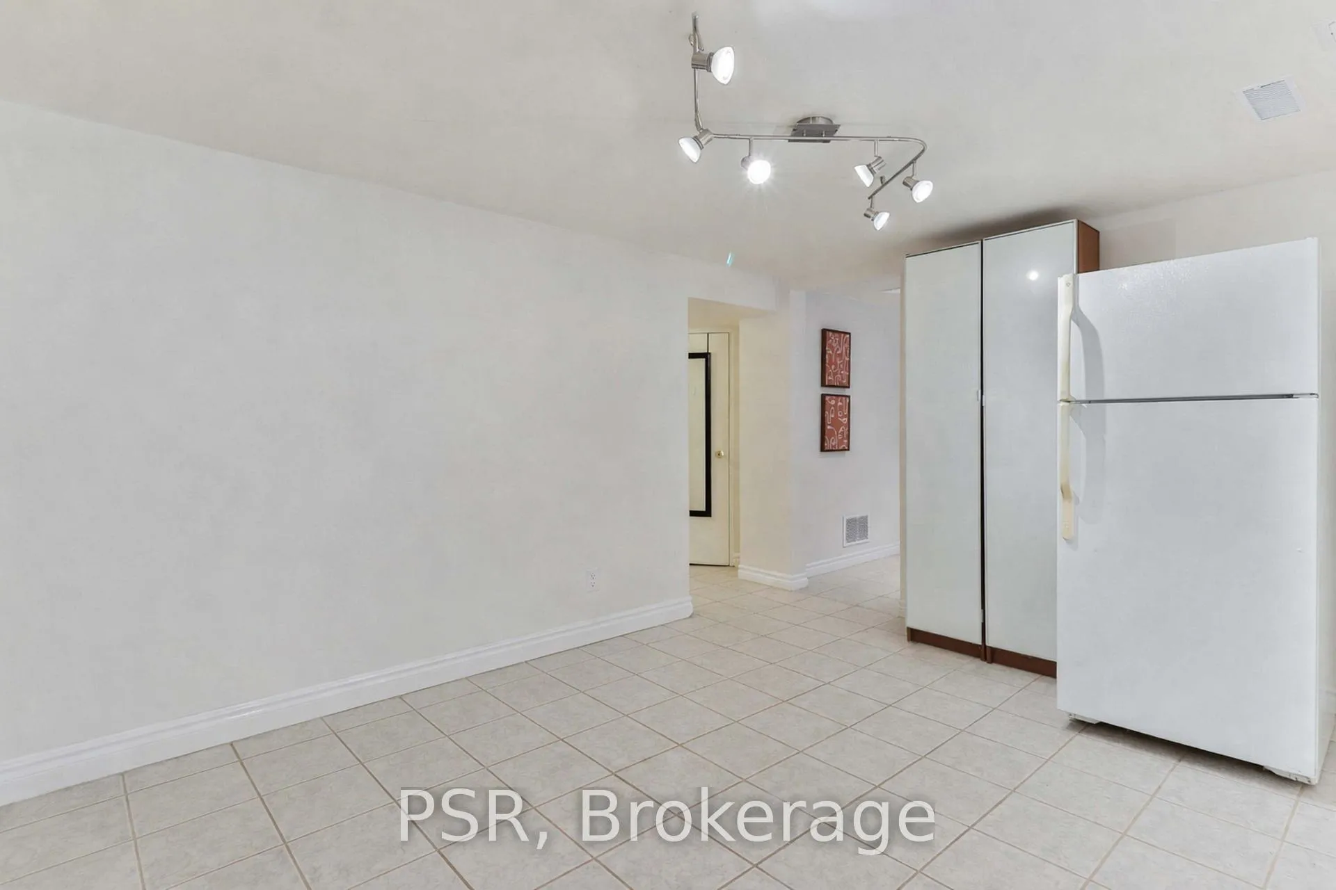 Photo 20 of 46 Galbraith Avenue, Toronto, O'Connor-Parkview — HOMEH
