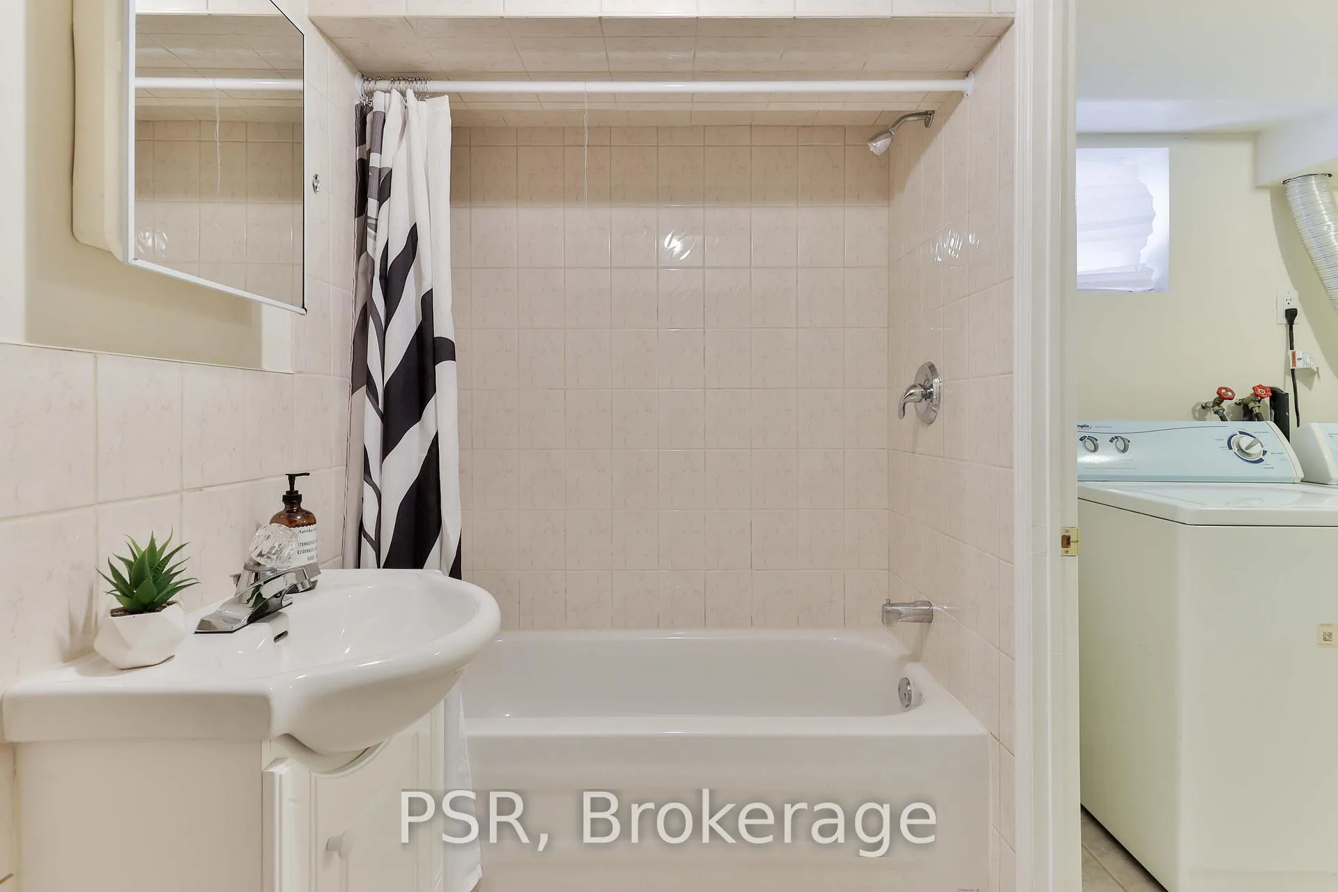 Photo 34 of 46 Galbraith Avenue, Toronto, O'Connor-Parkview — HOMEH