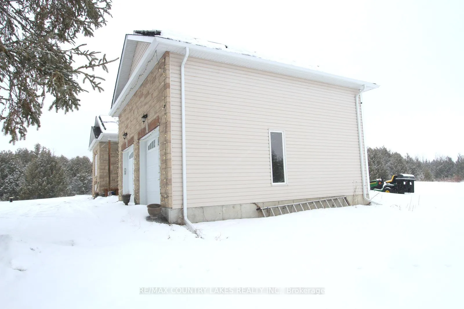 Photo 3 of C21973 Brock Road, Brock, Rural Brock — HOMEH