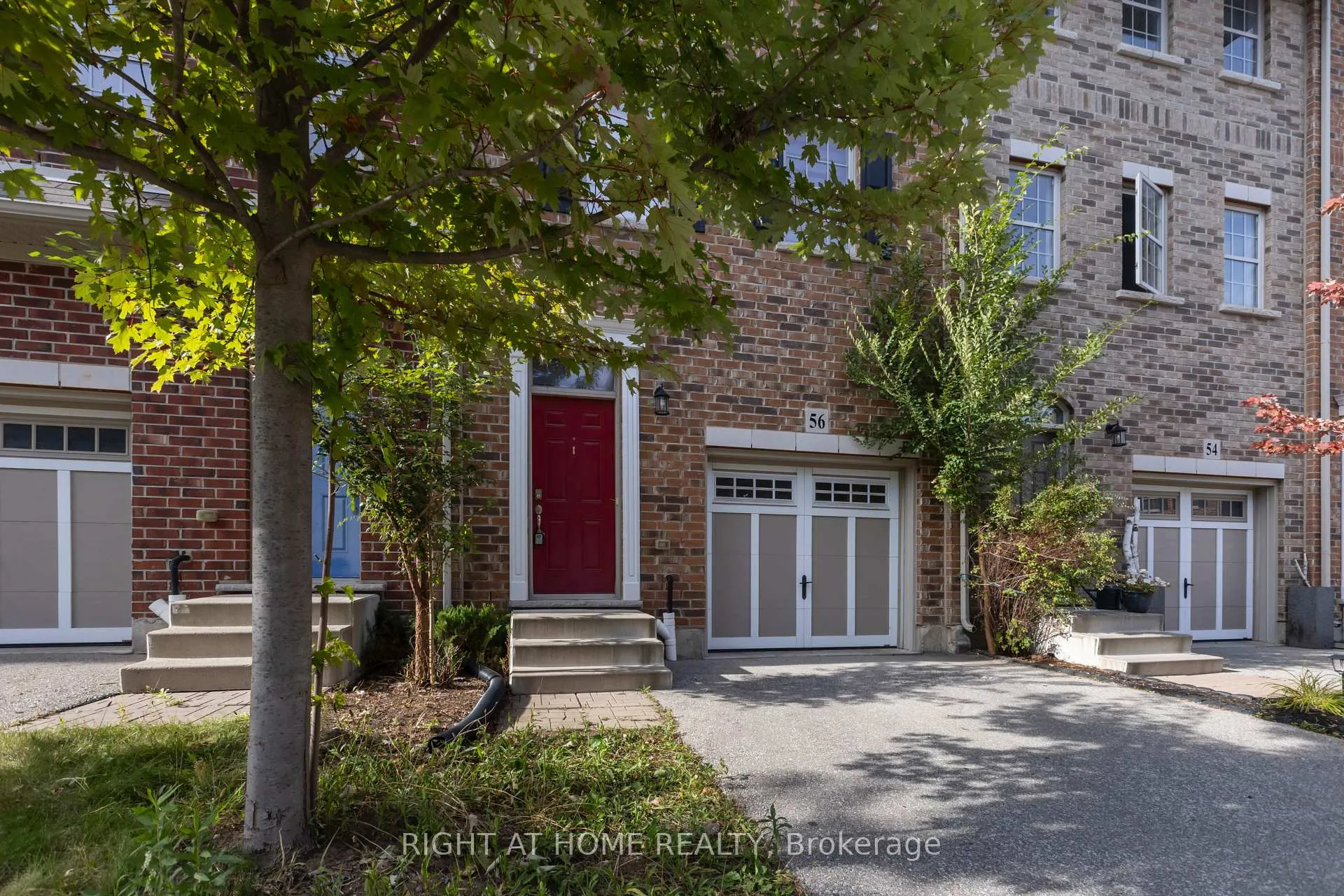 Photo 8 of 56 Robert Peel Road, Kitchener — HOMEH