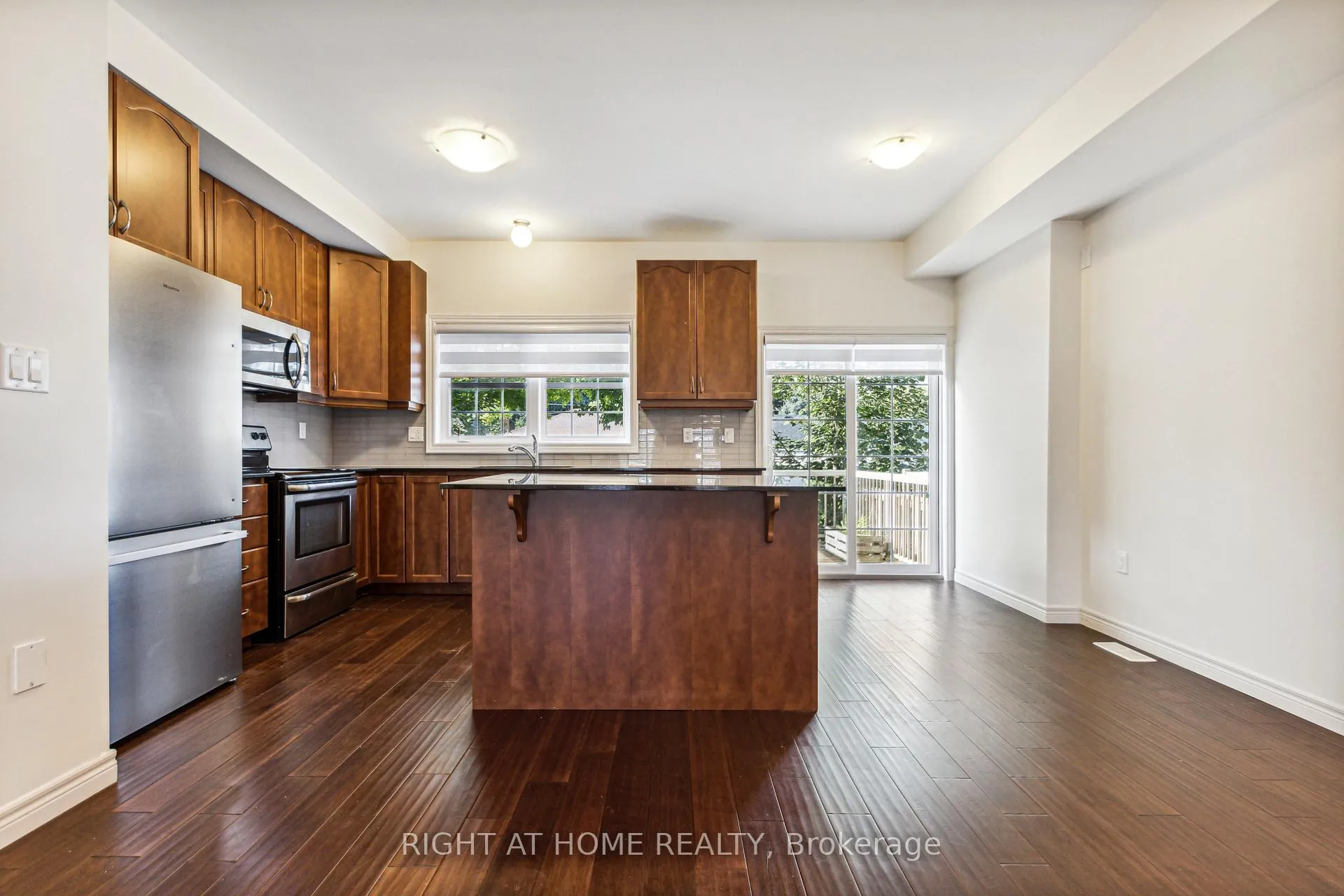Photo 22 of 56 Robert Peel Road, Kitchener — HOMEH