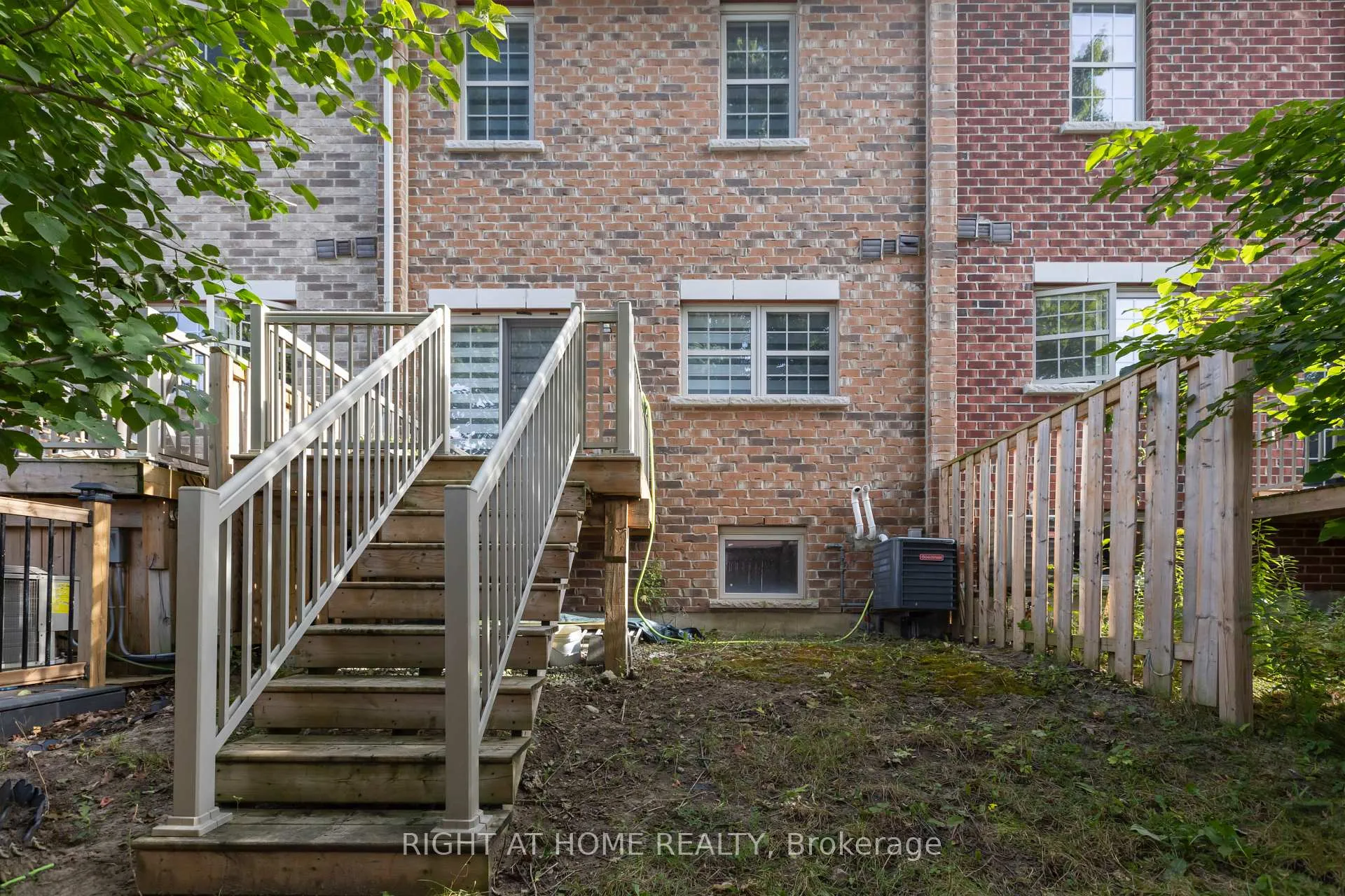 Photo 47 of 56 Robert Peel Road, Kitchener — HOMEH