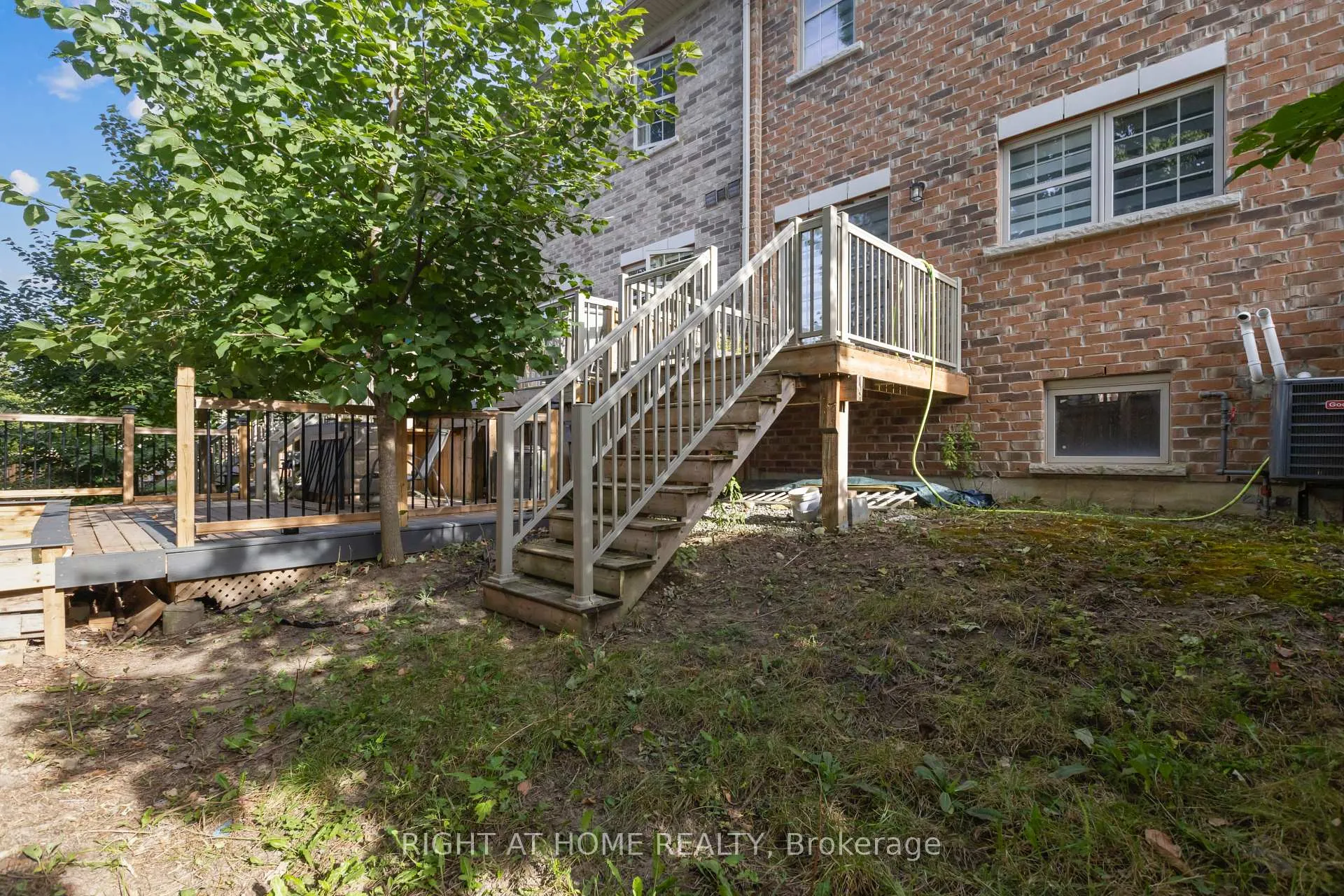 Photo 48 of 56 Robert Peel Road, Kitchener — HOMEH