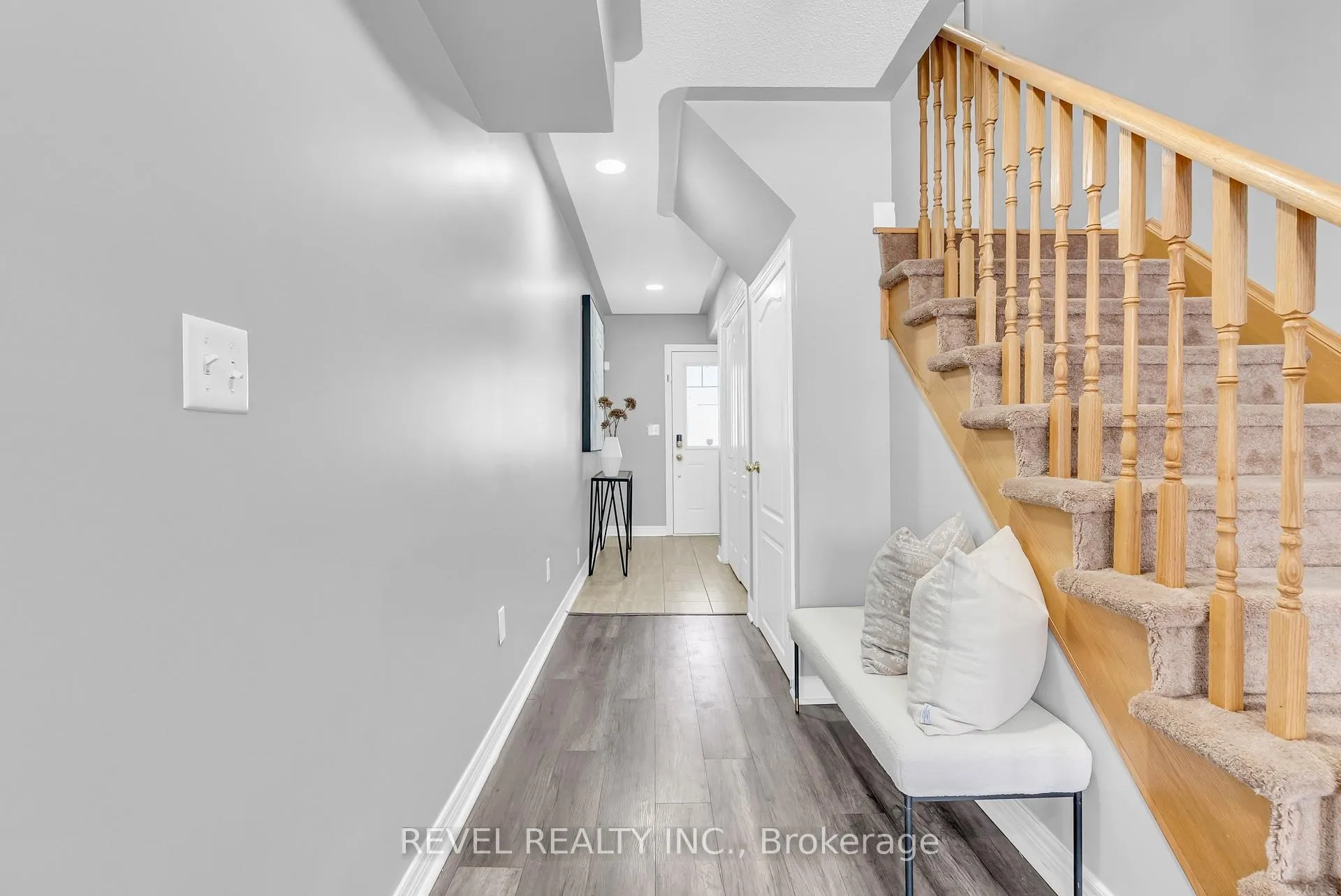 Photo 10 of 1769 Carousel Drive, Pickering, Duffin Heights — HOMEH