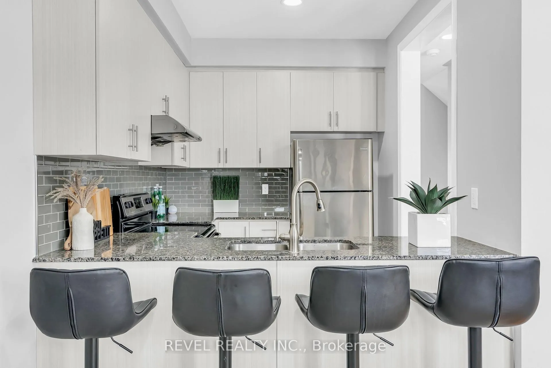 Photo 29 of 1769 Carousel Drive, Pickering, Duffin Heights — HOMEH