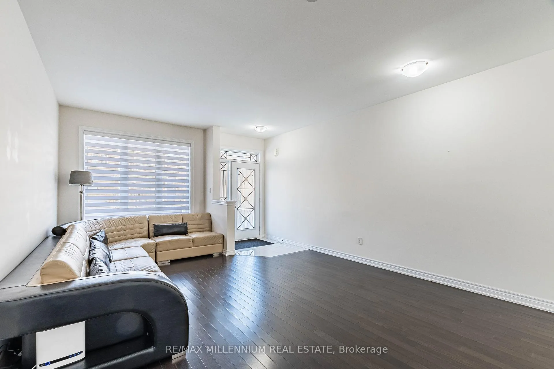 Photo 11 of 11 Spokanne Street, Brampton, Sandringham-Wellington North — HOMEH