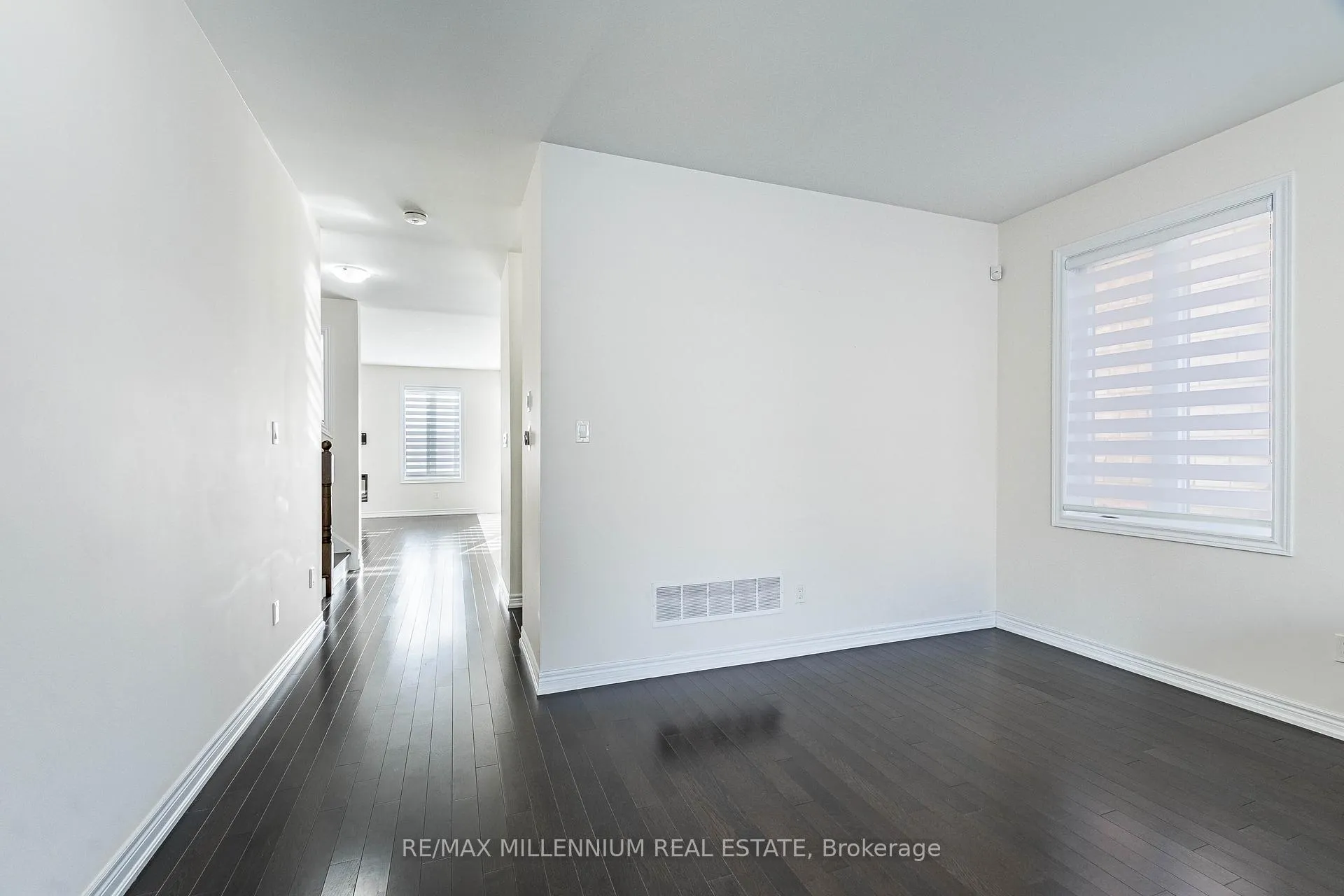 Photo 14 of 11 Spokanne Street, Brampton, Sandringham-Wellington North — HOMEH