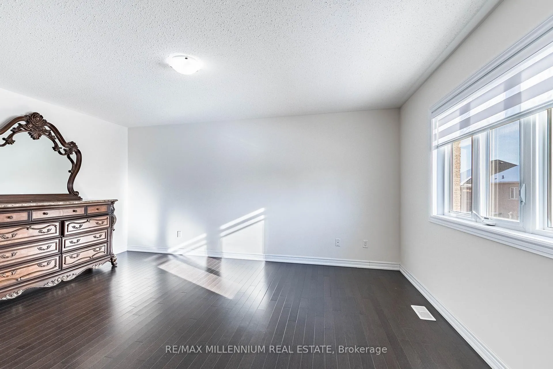 Photo 36 of 11 Spokanne Street, Brampton, Sandringham-Wellington North — HOMEH