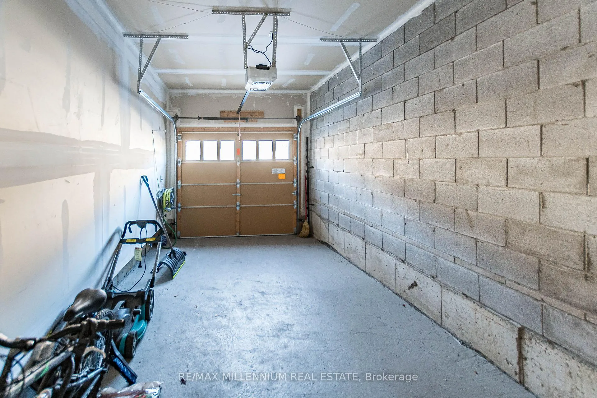 Photo 50 of 11 Spokanne Street, Brampton, Sandringham-Wellington North — HOMEH