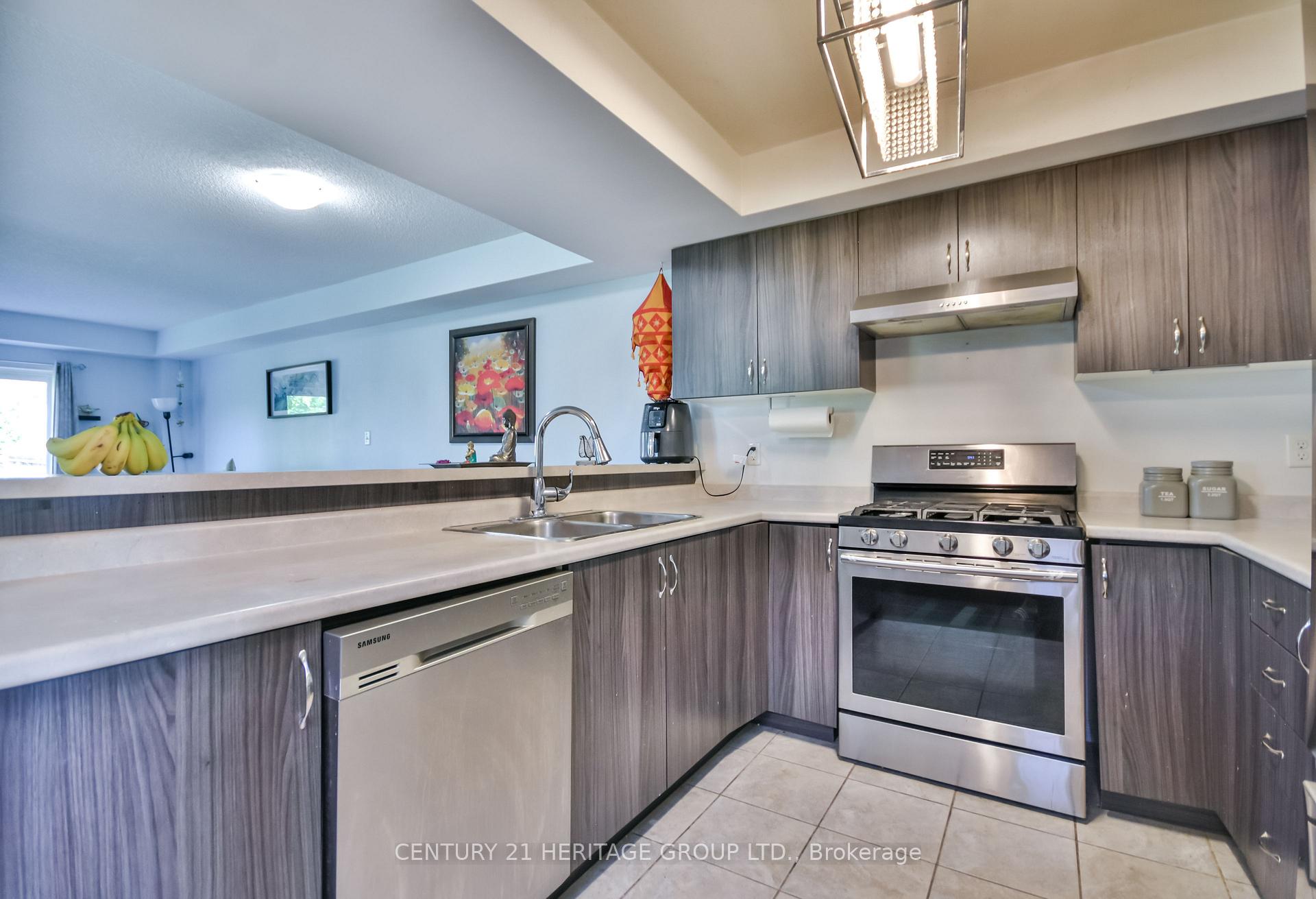 Photo 6 of 2080 Gibson Street, Innisfil, Alcona — HOMEH