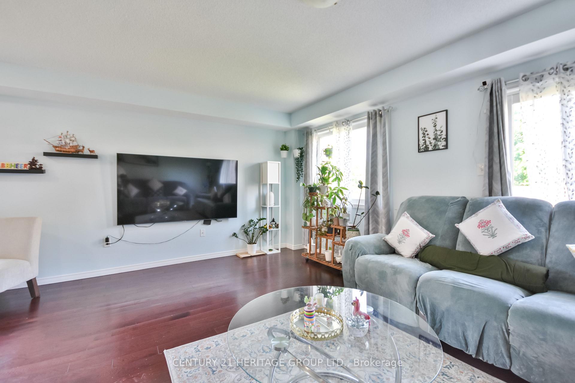 Photo 13 of 2080 Gibson Street, Innisfil, Alcona — HOMEH