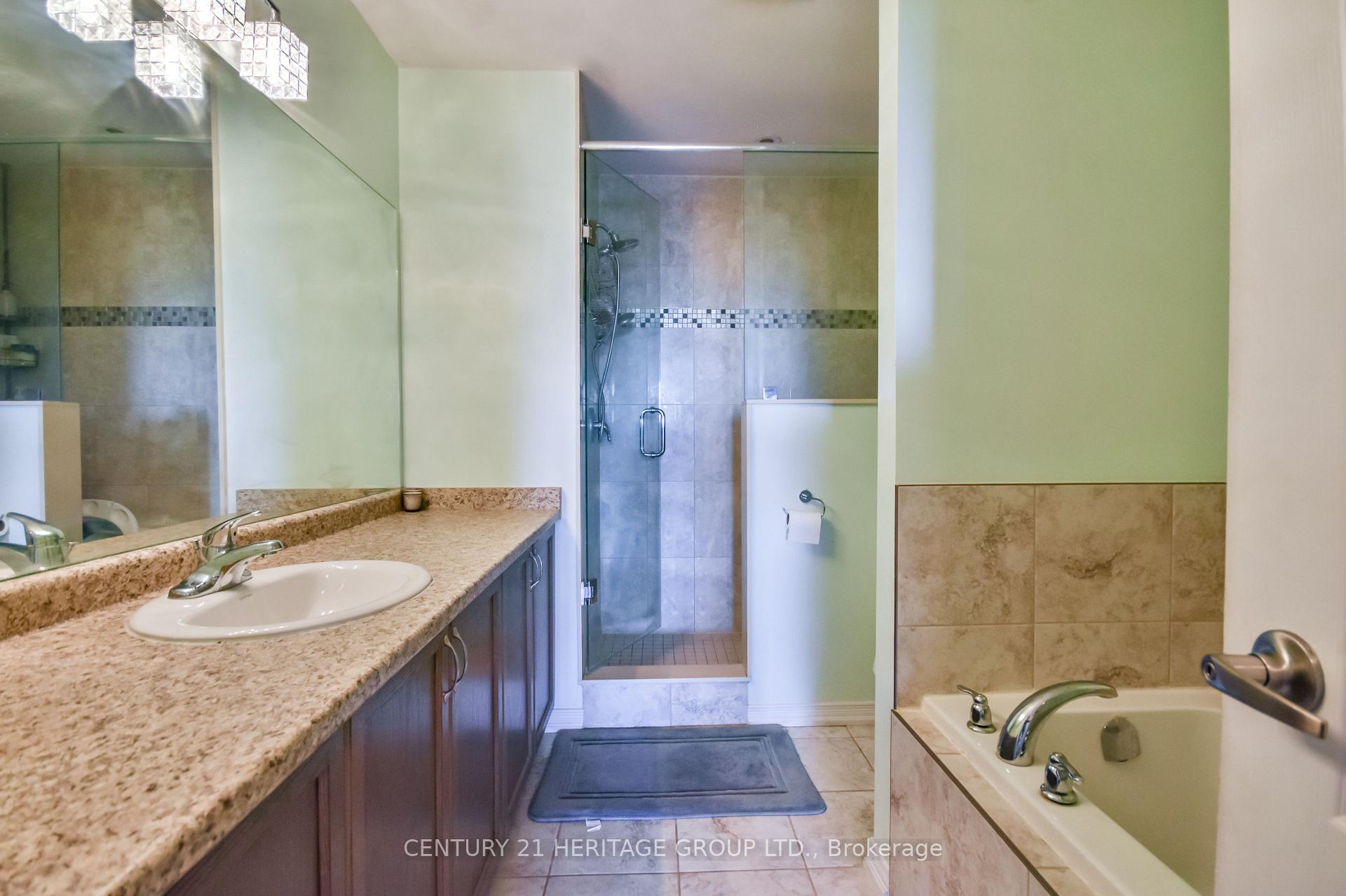 Photo 24 of 2080 Gibson Street, Innisfil, Alcona — HOMEH