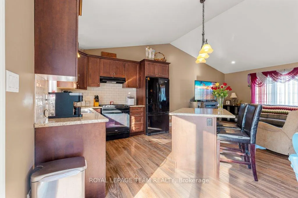 Photo 10 of 8094 County Road 44, Edwardsburgh/Cardinal, Edwardsburgh/Cardinal Twp — HOMEH