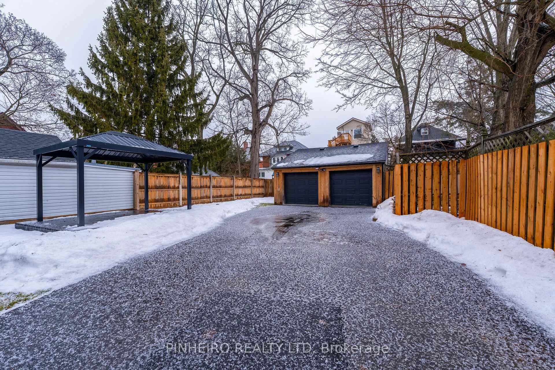 Photo 33 of 87 Elgin Street, St. Thomas — HOMEH