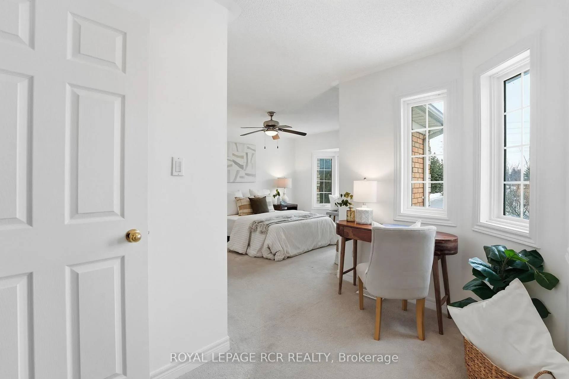 Photo 21 of 122 Downey Circle, Aurora, Bayview Wellington — HOMEH