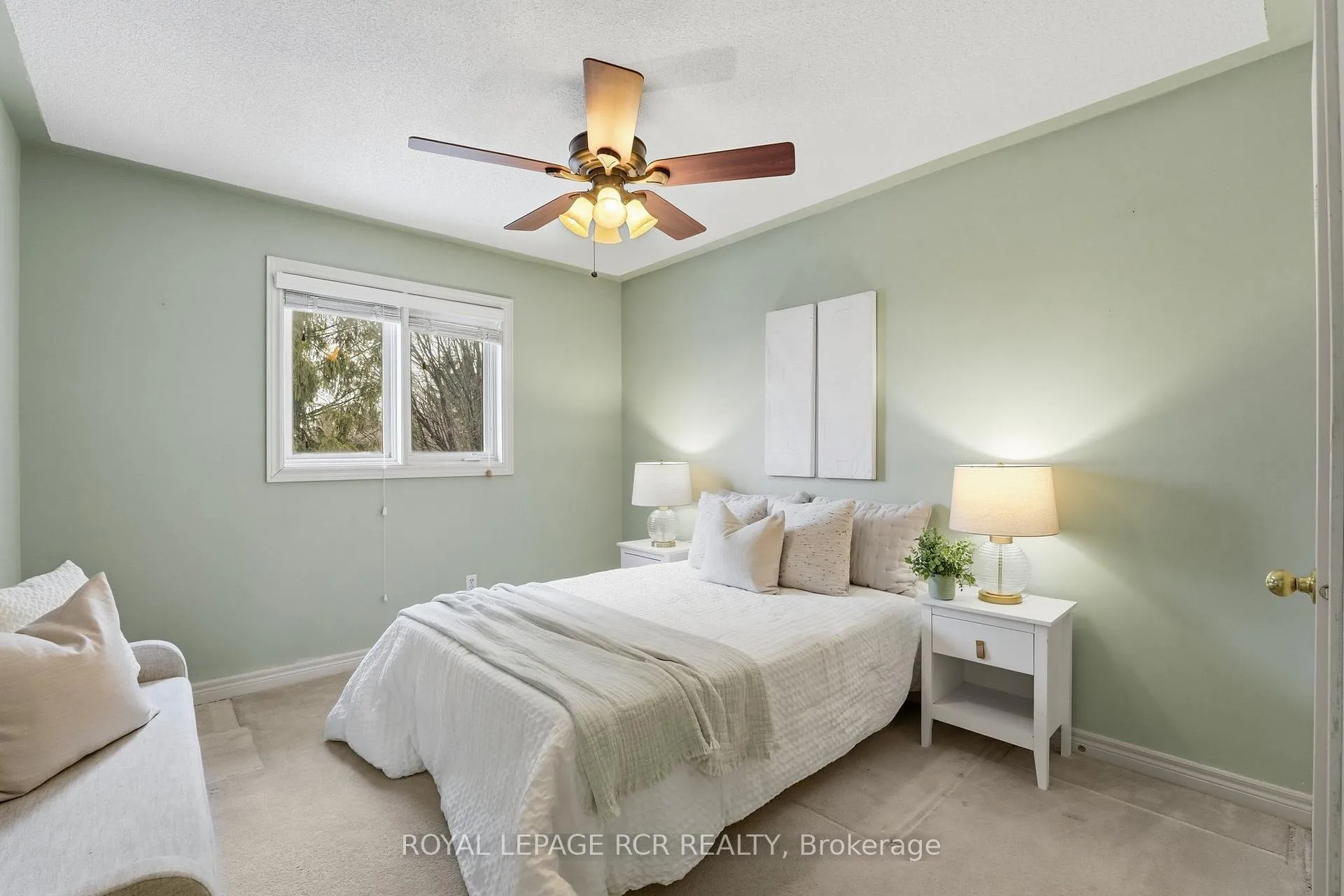 Photo 27 of 122 Downey Circle, Aurora, Bayview Wellington — HOMEH