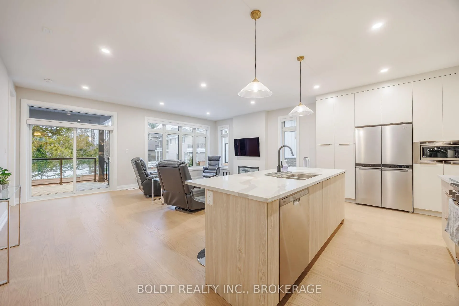 Photo 4 of Unit 12, 205 St. David's Road, Thorold, Confederation Heights — HOMEH