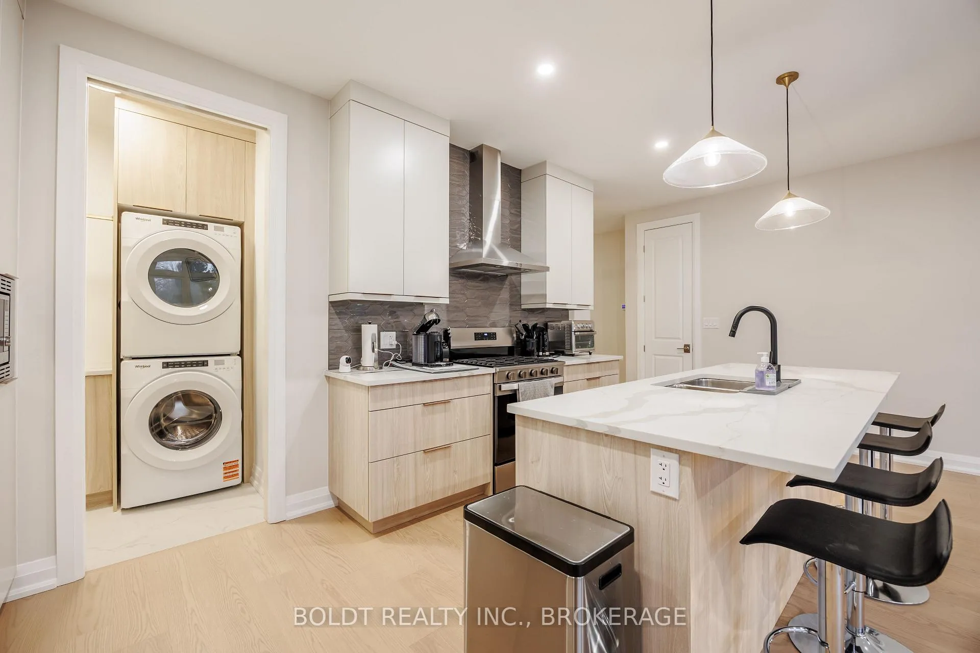 Photo 7 of Unit 12, 205 St. David's Road, Thorold, Confederation Heights — HOMEH
