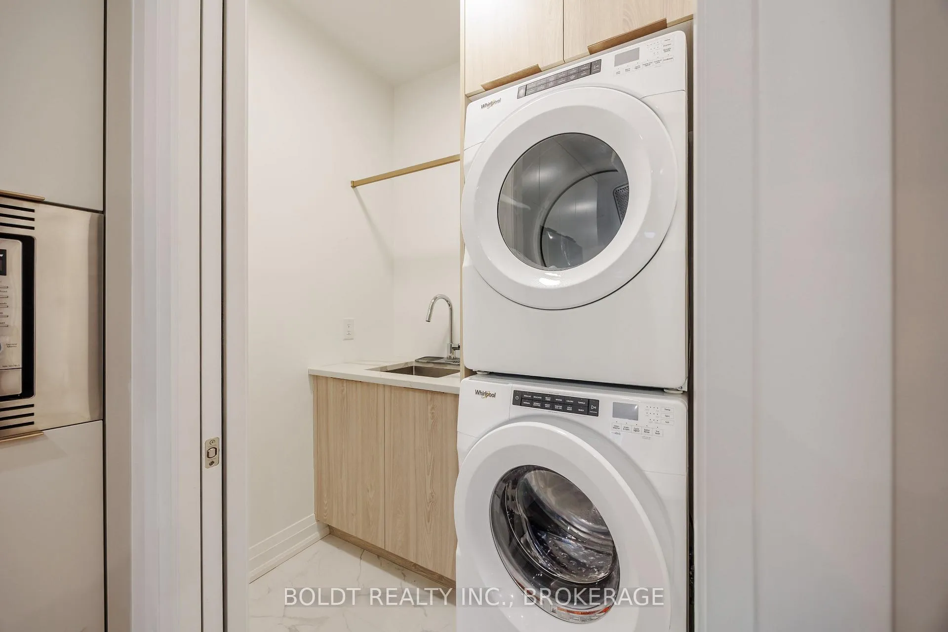 Photo 8 of Unit 12, 205 St. David's Road, Thorold, Confederation Heights — HOMEH