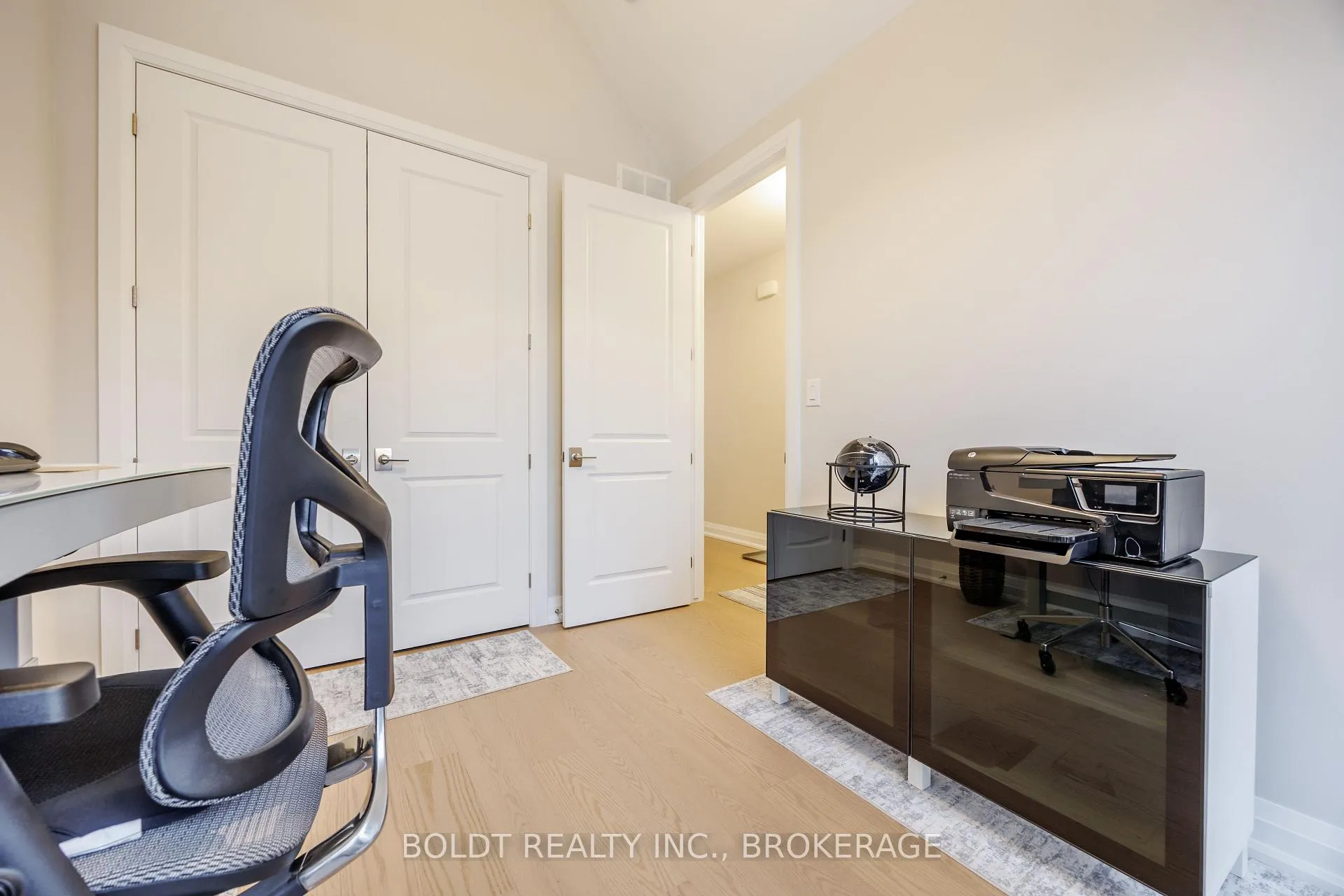 Photo 16 of Unit 12, 205 St. David's Road, Thorold, Confederation Heights — HOMEH